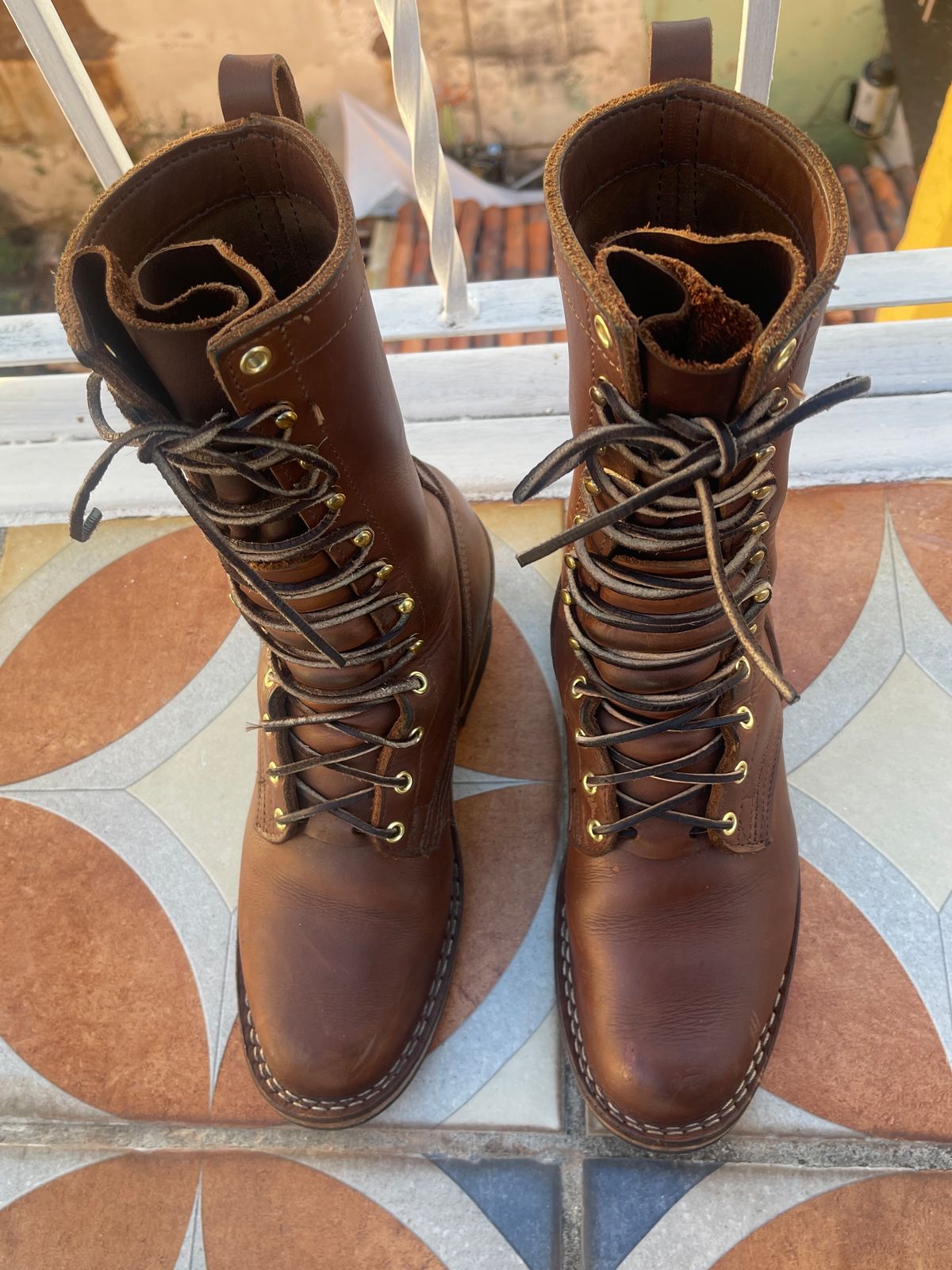 Photo by Macedo on January 3, 2024 of the Nicks Ranger in Seidel 1964 Brown.