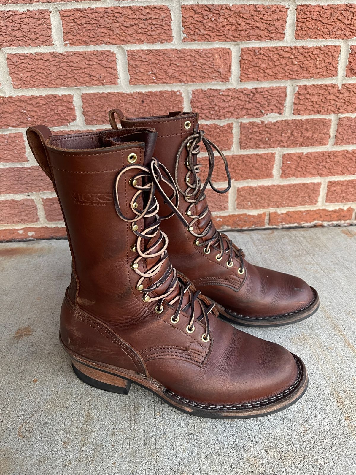 Photo by Macedo on March 2, 2024 of the Nicks Ranger in Seidel 1964 Brown.