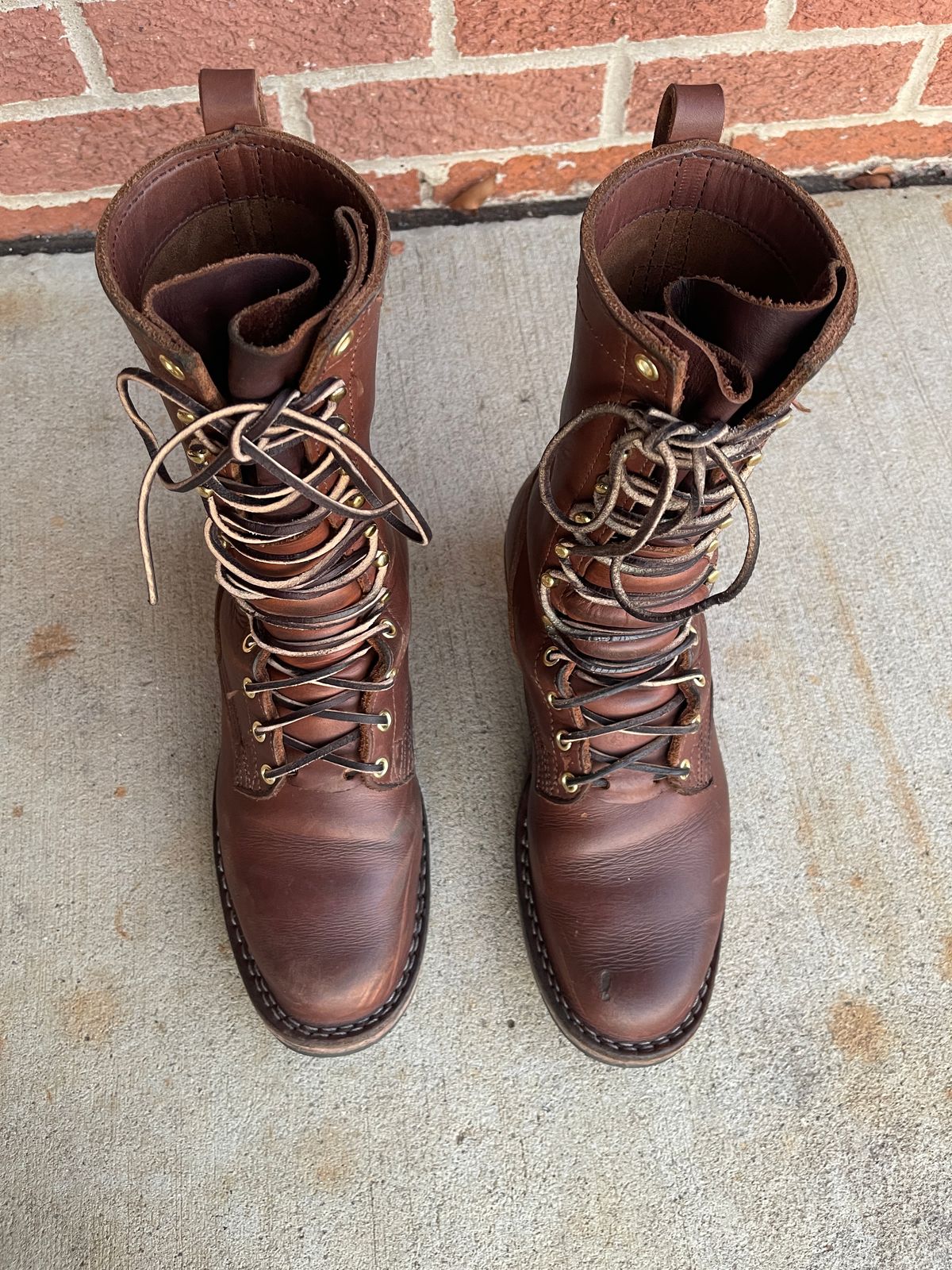 Photo by Macedo on March 2, 2024 of the Nicks Ranger in Seidel 1964 Brown.