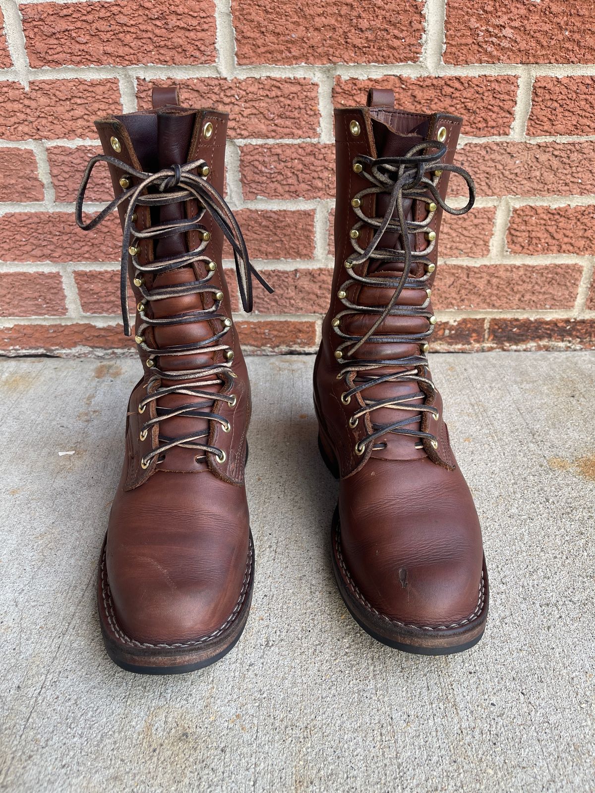 Photo by Macedo on April 5, 2024 of the Nicks Ranger in Seidel 1964 Brown.