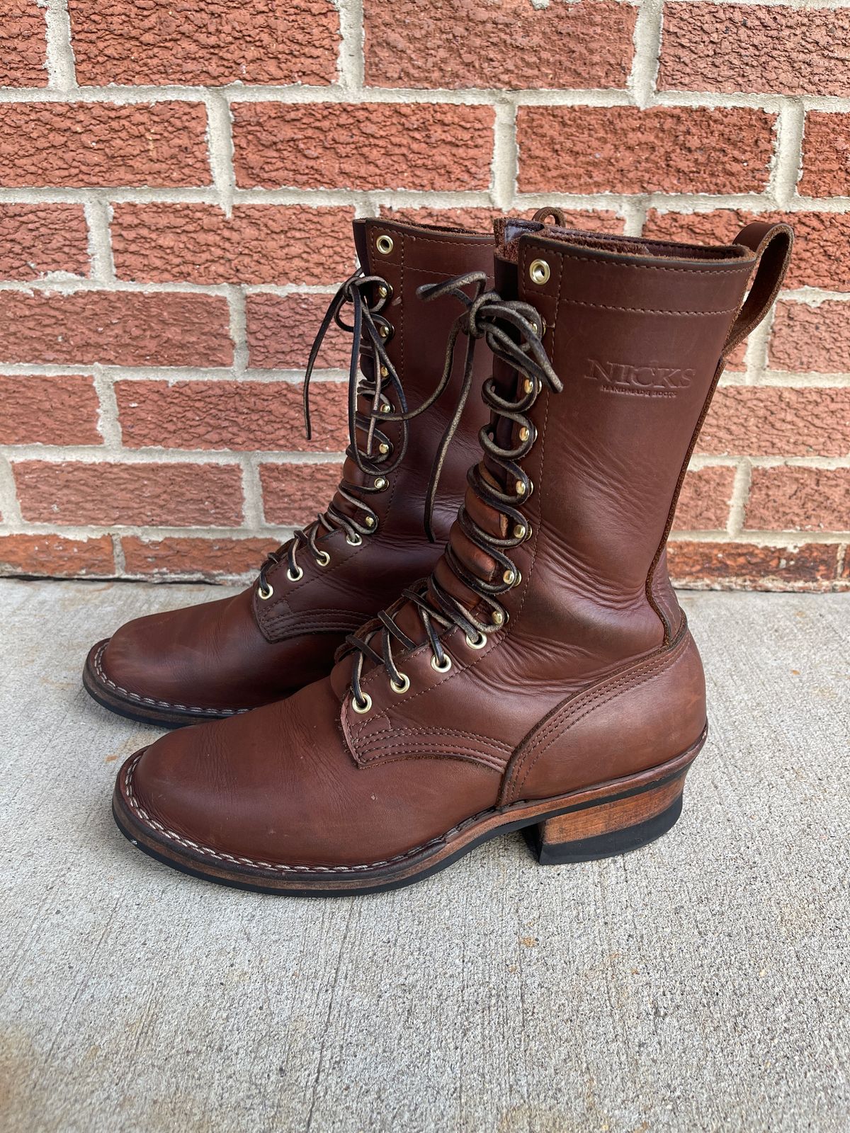 Photo by Macedo on April 5, 2024 of the Nicks Ranger in Seidel 1964 Brown.