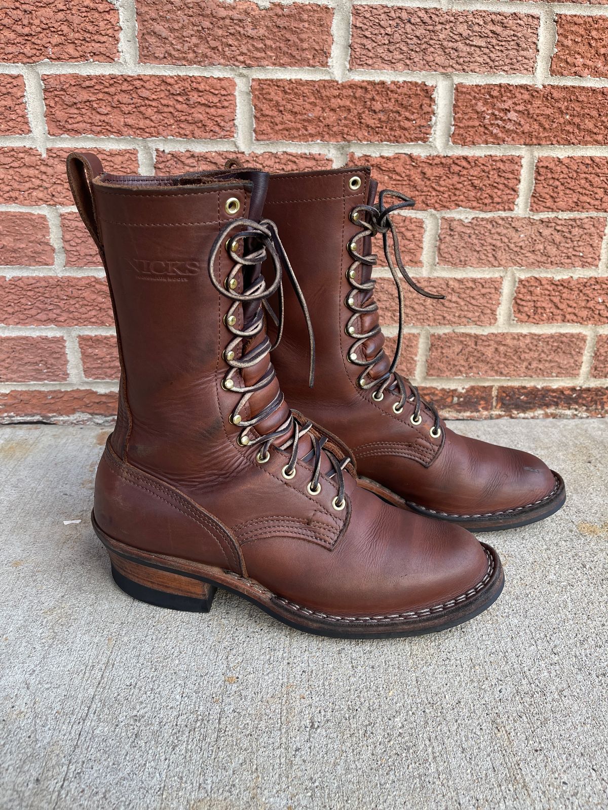 Photo by Macedo on April 5, 2024 of the Nicks Ranger in Seidel 1964 Brown.