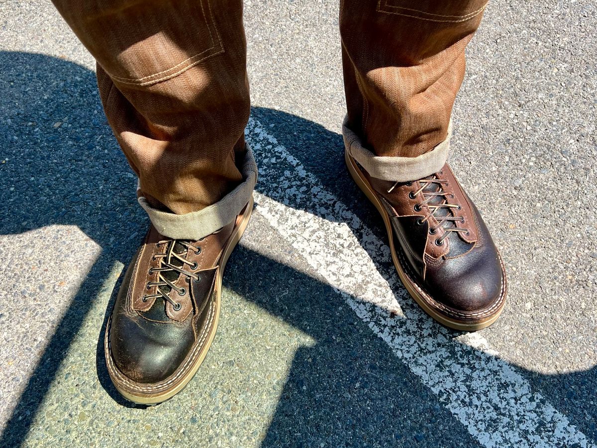 Photo by righturnclyde on July 19, 2024 of the White's Bounty Hunter in Horween Dark Brown Waxed Flesh & Horween Natural Waxed Flesh.