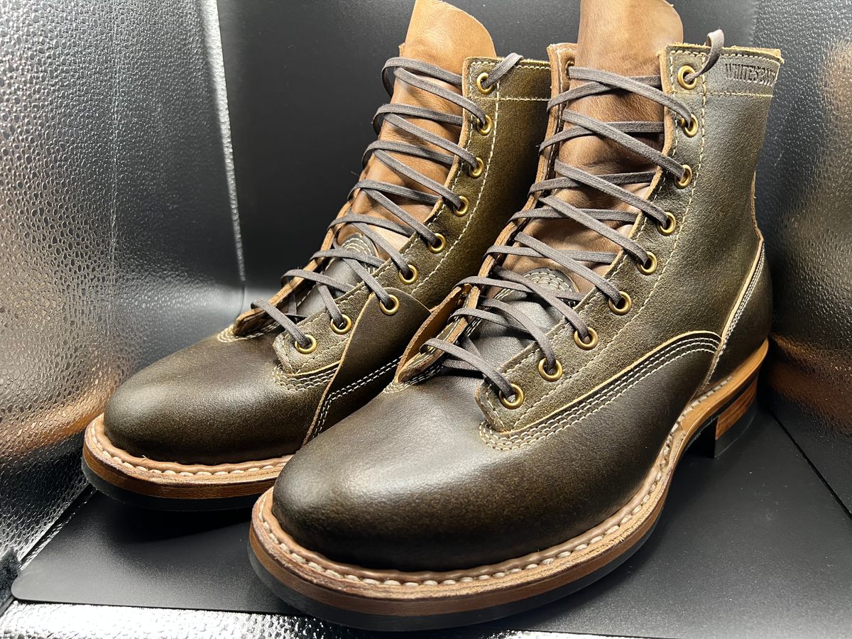 Photo by righturnclyde on September 28, 2022 of the White's Unlisted Model in Horween Olive Waxed Flesh.