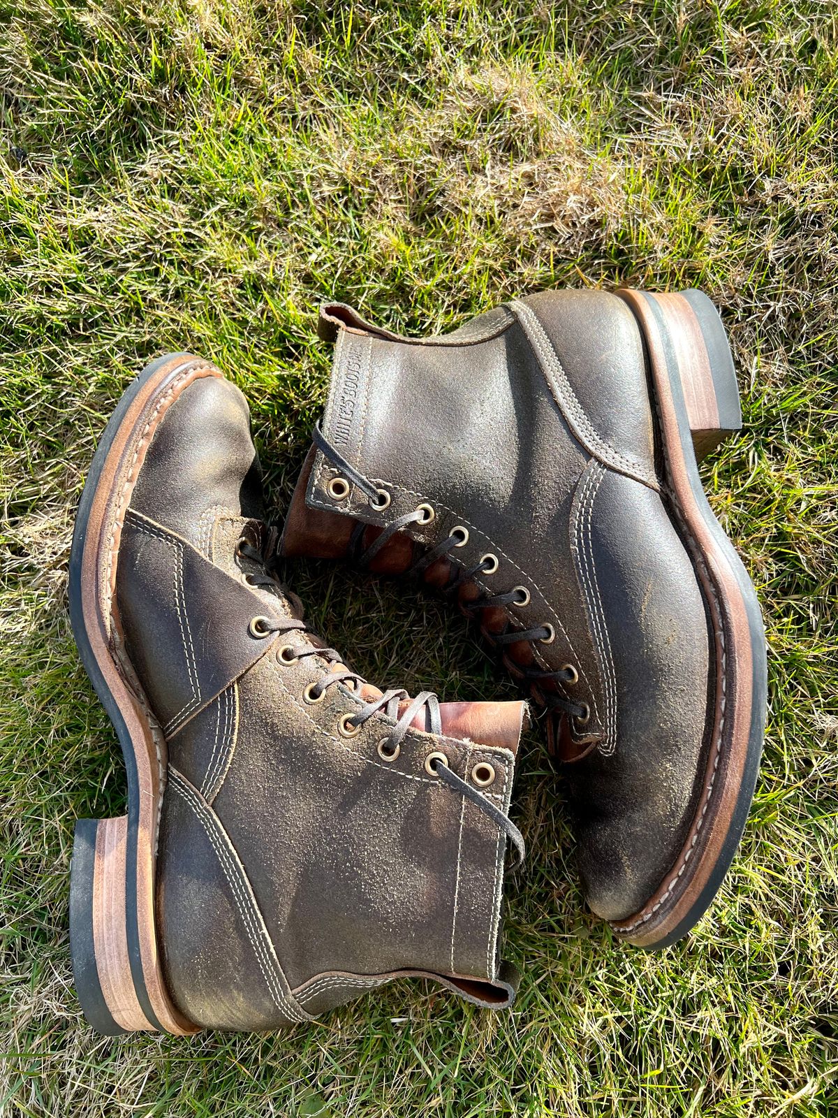 Photo by righturnclyde on March 5, 2023 of the White's Unlisted Model in Horween Olive Waxed Flesh.