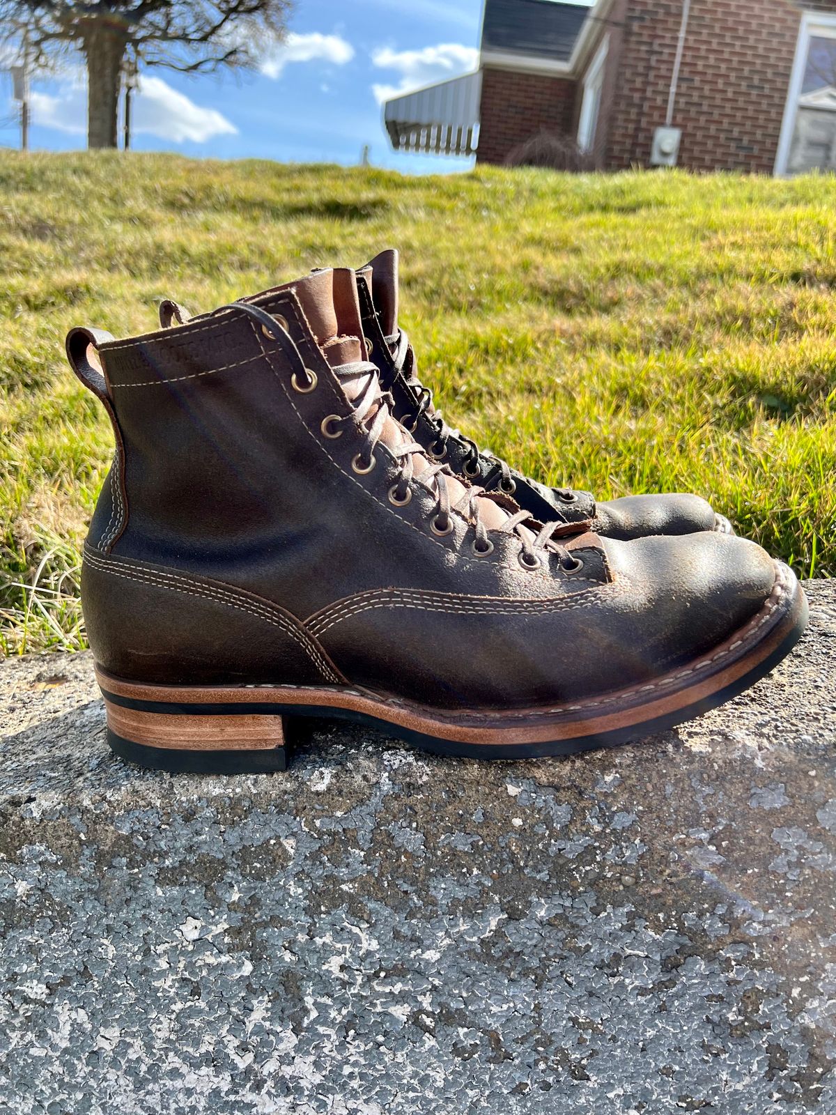 Photo by righturnclyde on March 5, 2023 of the White's Unlisted Model in Horween Olive Waxed Flesh.