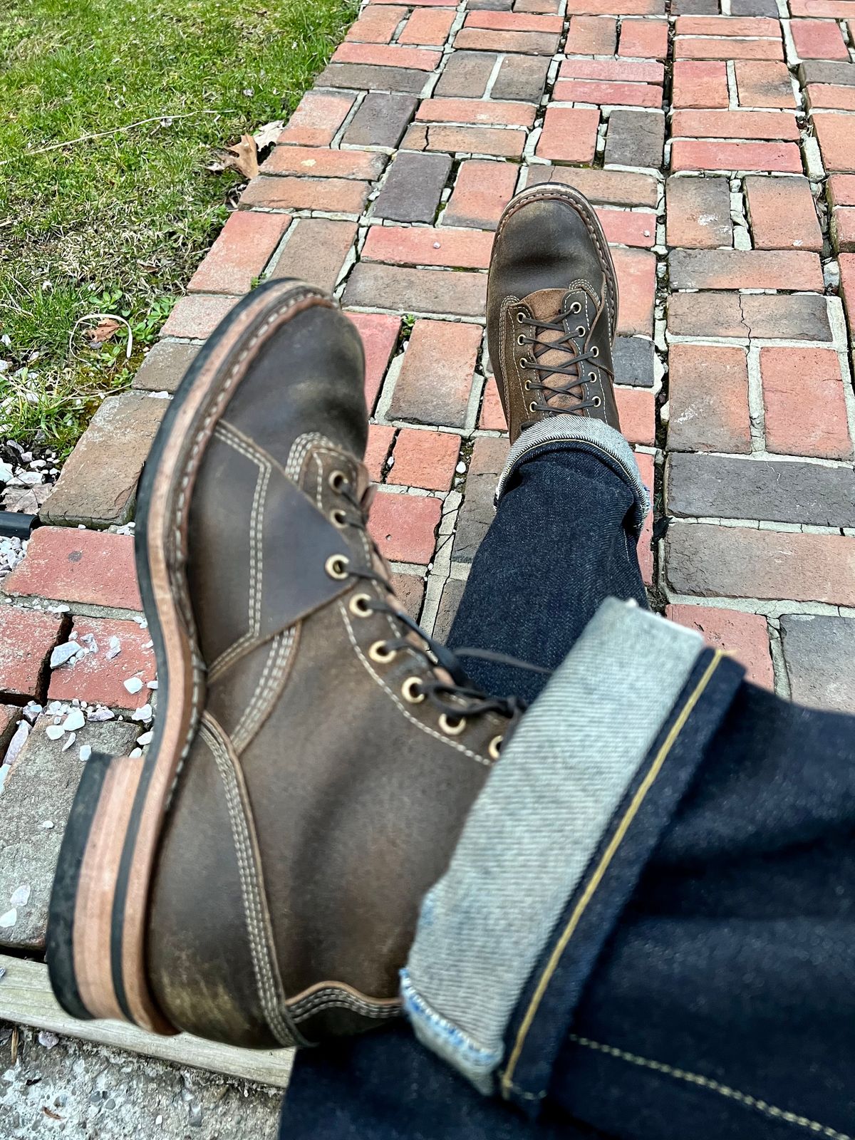 Photo by righturnclyde on April 3, 2023 of the White's Unlisted Model in Horween Olive Waxed Flesh.