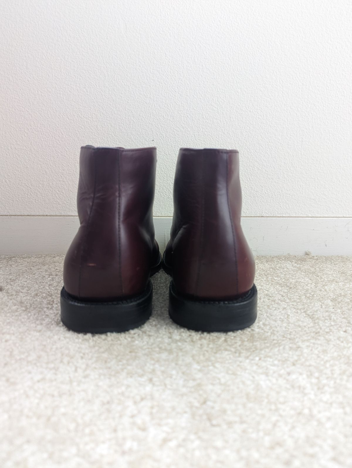 Photo by unlegends on December 3, 2022 of the Grant Stone Edward Boot in Horween Color 8 Chromexcel.