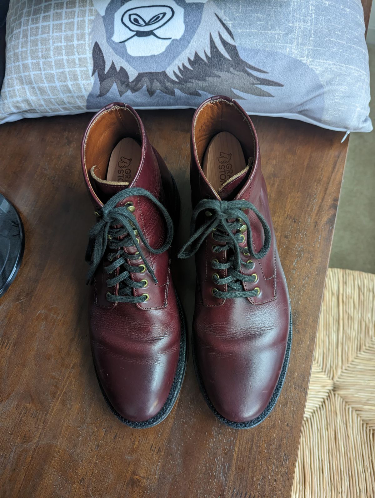 Photo by unlegends on March 2, 2023 of the Grant Stone Edward Boot in Horween Color 8 Chromexcel.
