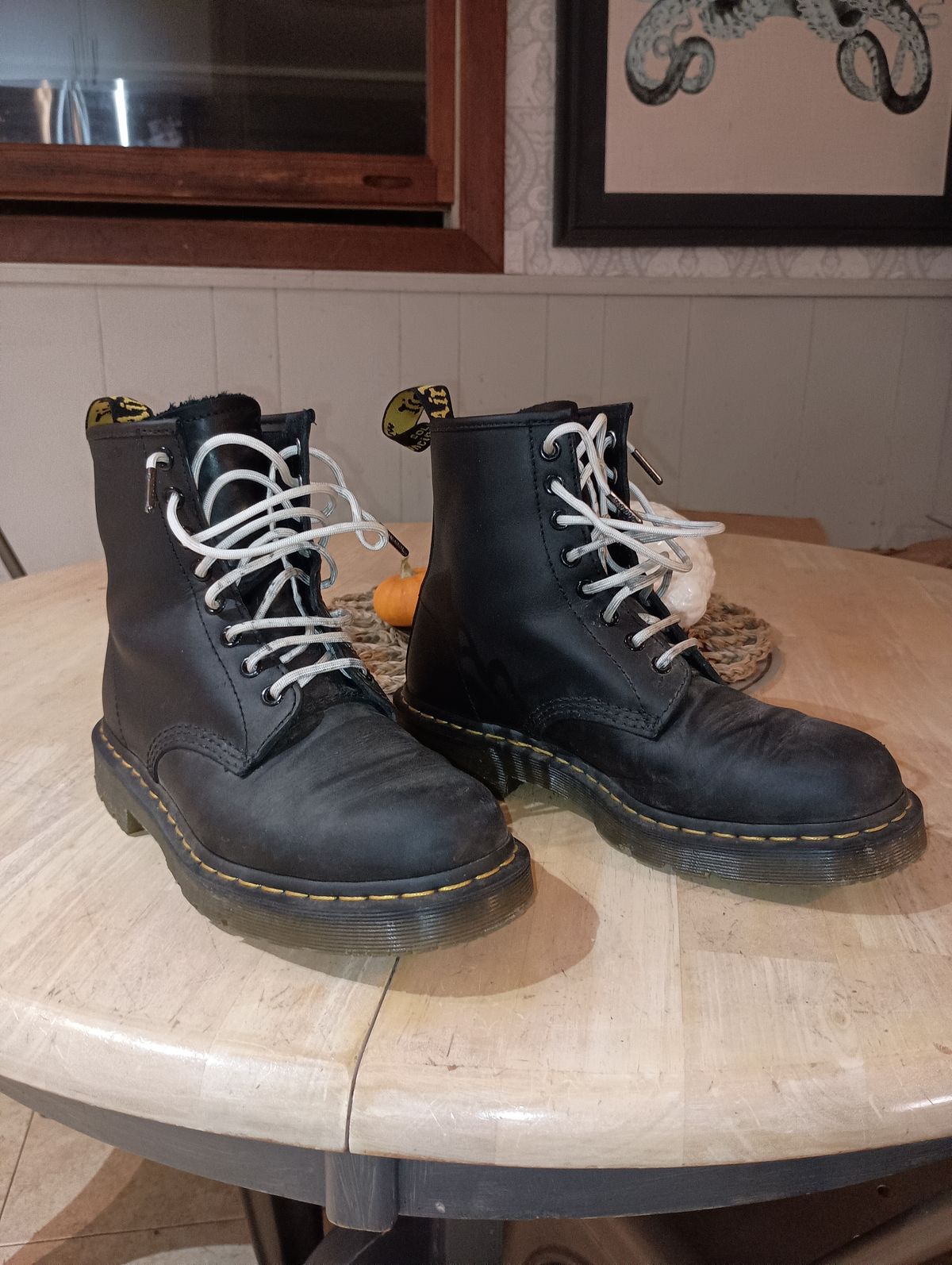 Photo by SidMc01 on October 9, 2024 of the Dr. Martens 1460 SR in Industrial Full Grain.