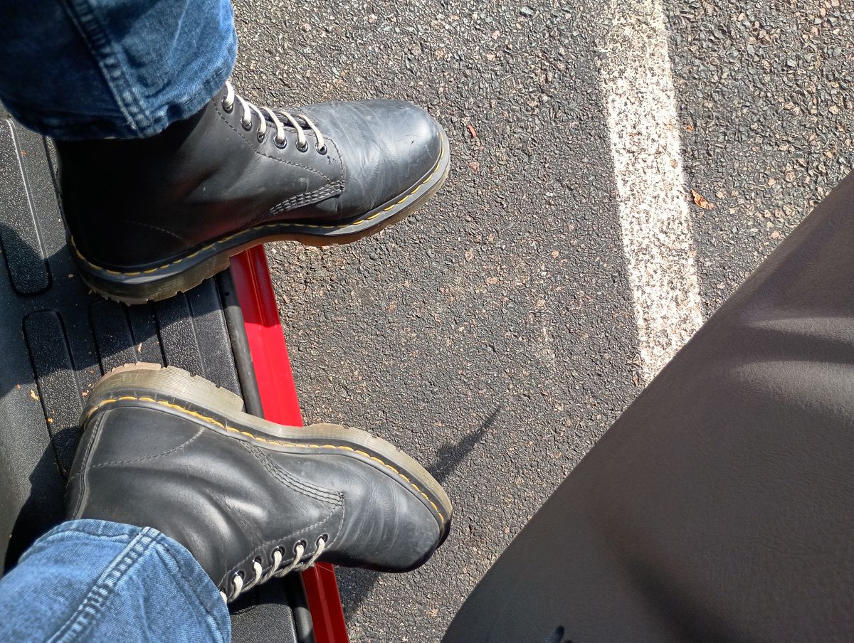 Photo by SidMc01 on October 21, 2024 of the Dr. Martens 1460 SR in Industrial Full Grain.