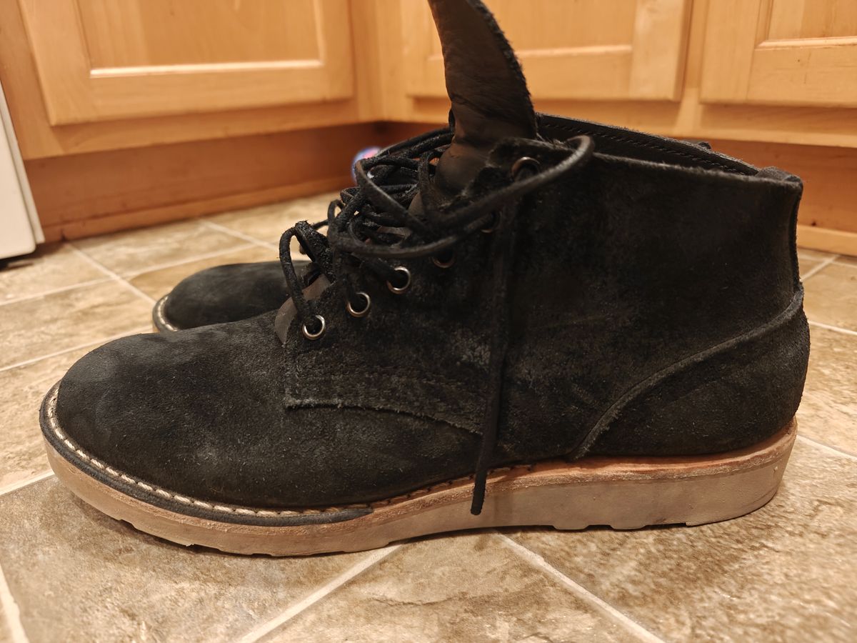 Photo by pancake_32 on December 6, 2025 of the Nicks Aldert Strider in Seidel MaxSupport Black Roughout.