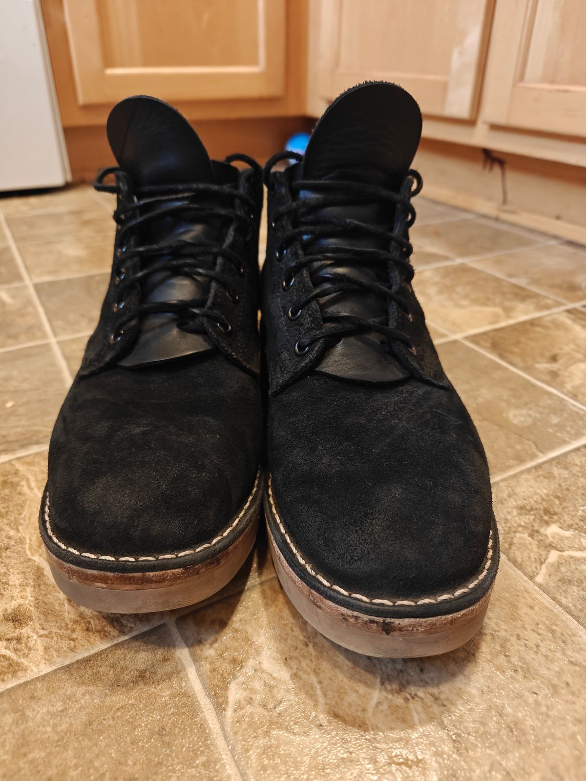 Photo by pancake_32 on January 4, 2026 of the Nicks Aldert Strider in Seidel MaxSupport Black Roughout.