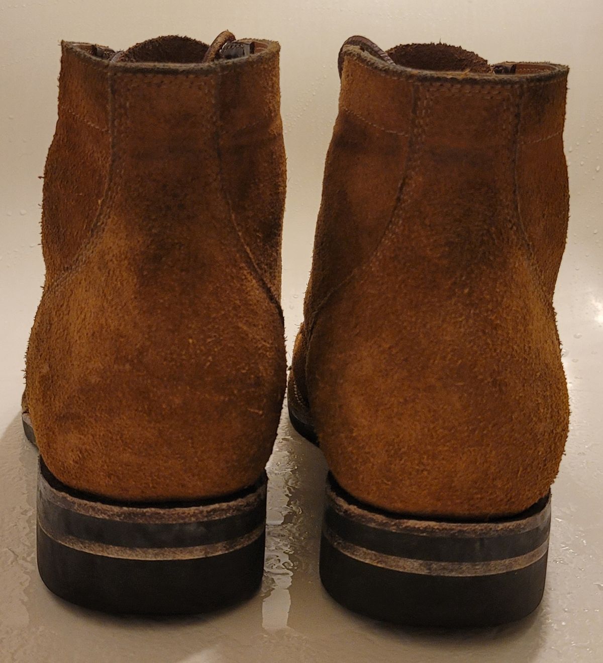 Photo by pancake_32 on December 5, 2022 of the Midas Service Boot in Indonesian Tan Roughout.