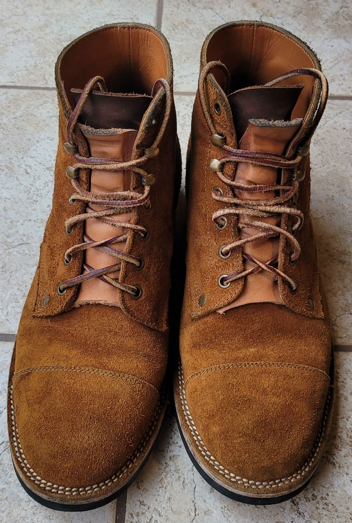 Photo by pancake_32 on January 5, 2023 of the Midas Service Boot in Indonesian Tan Roughout.