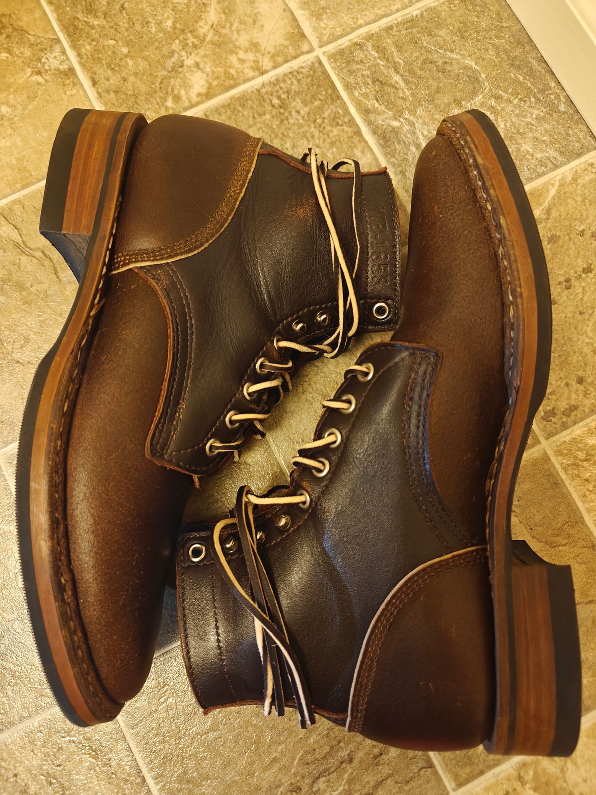 Photo by pancake_32 on October 1, 2025 of the White's MP-M1 in Seidel Brown Dress & Horween Cinnamon Waxed Flesh.