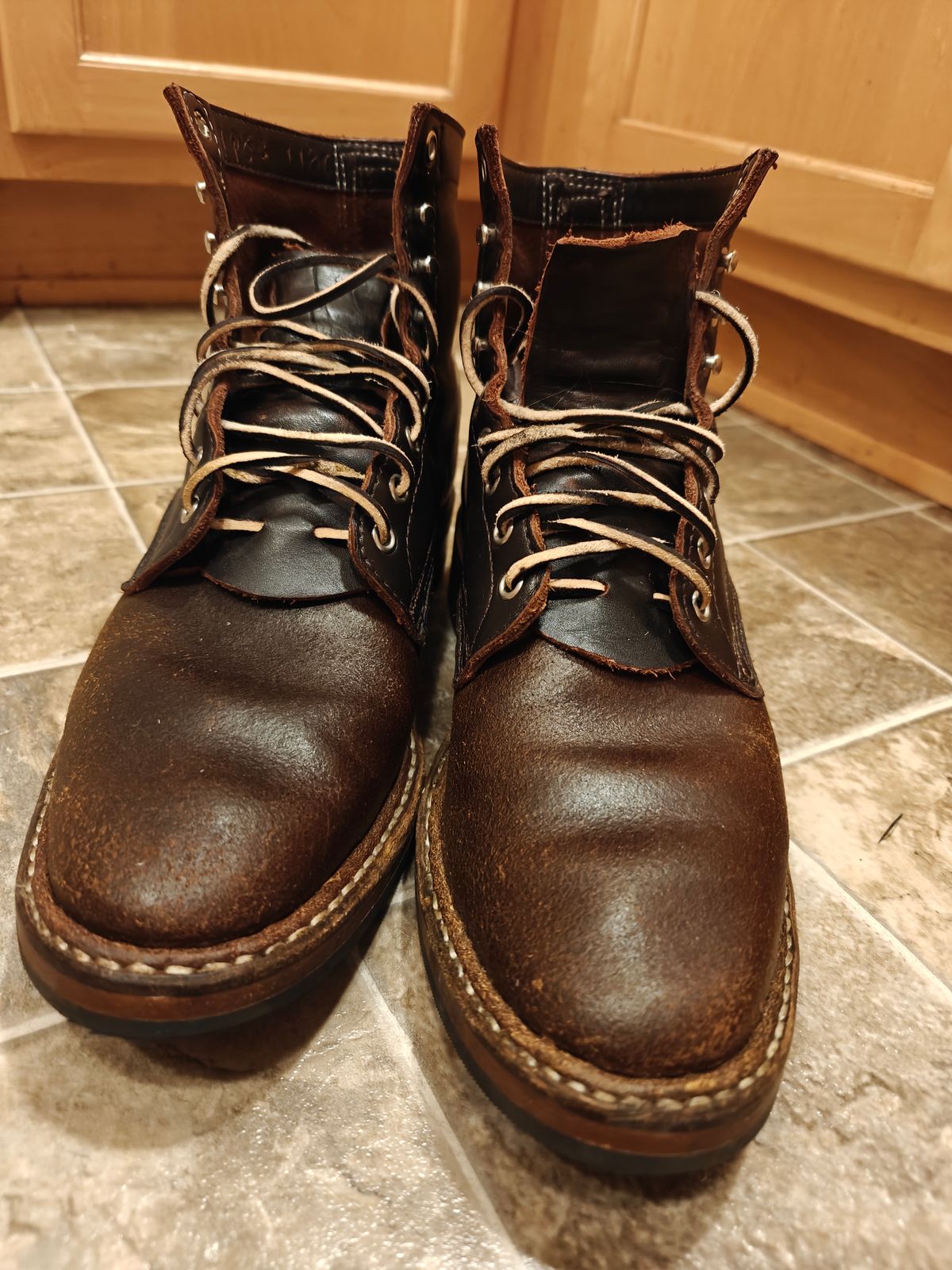 Photo by pancake_32 on November 5, 2025 of the White's MP-M1 in Seidel Brown Dress & Horween Cinnamon Waxed Flesh.