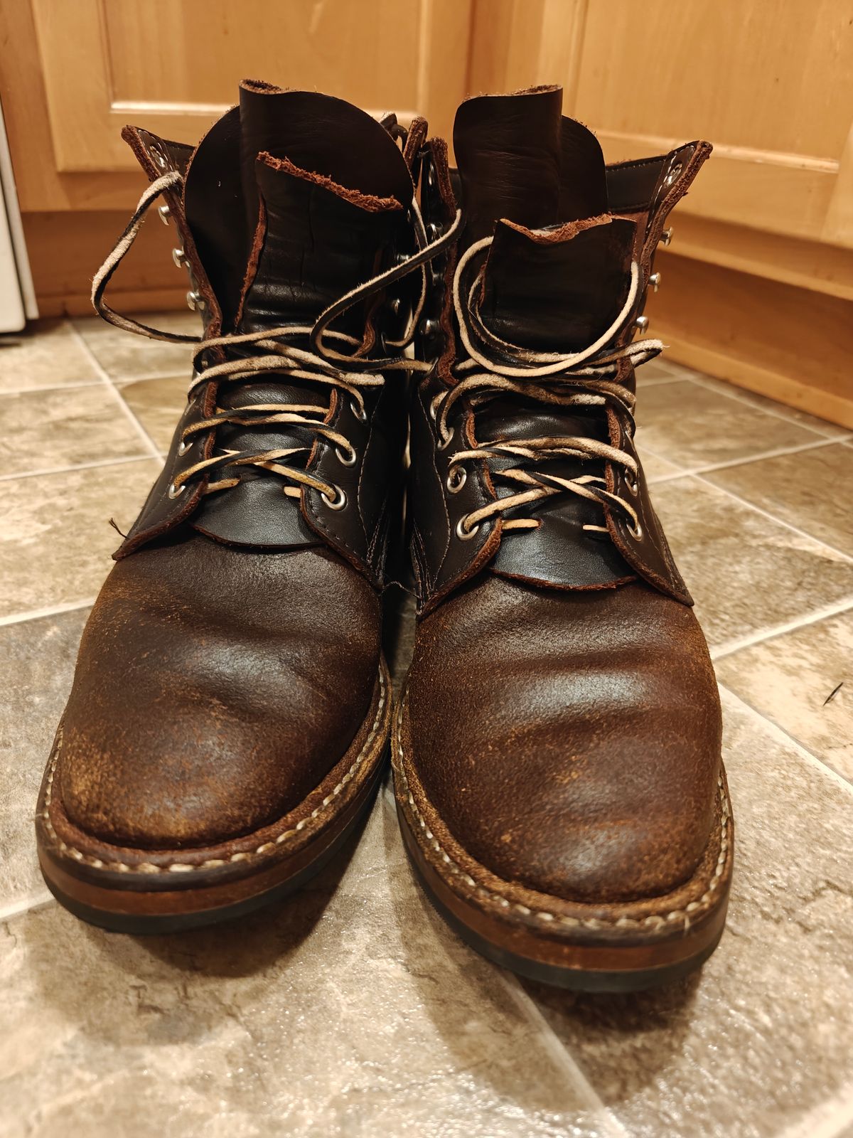 Photo by pancake_32 on December 6, 2025 of the White's MP-M1 in Seidel Brown Dress & Horween Cinnamon Waxed Flesh.