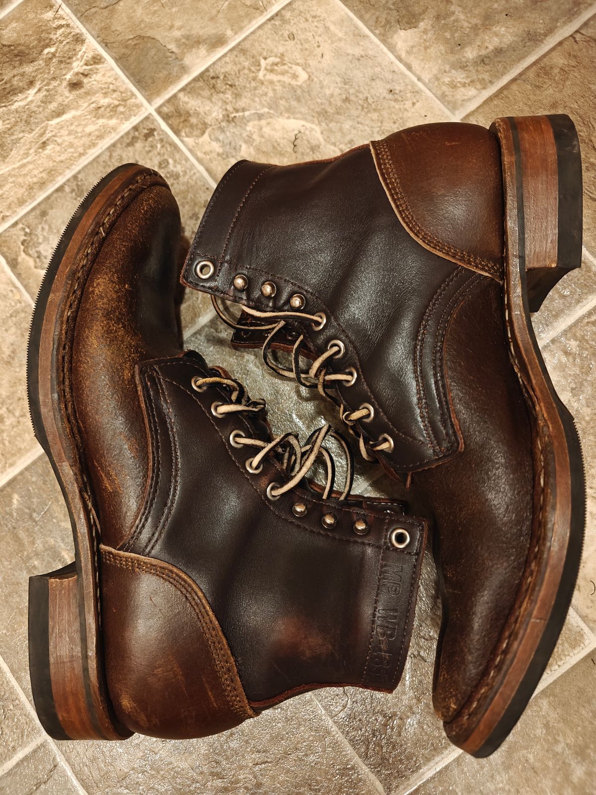 Photo by pancake_32 on December 6, 2025 of the White's MP-M1 in Seidel Brown Dress & Horween Cinnamon Waxed Flesh.