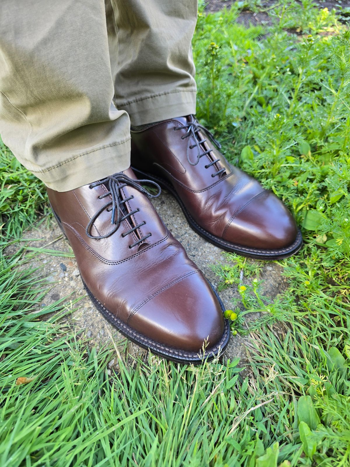 Photo by quantum_quetzal on July 8, 2026 of the Grant Stone Cap Toe Oxford in Grant Stone Tobacco Calf.
