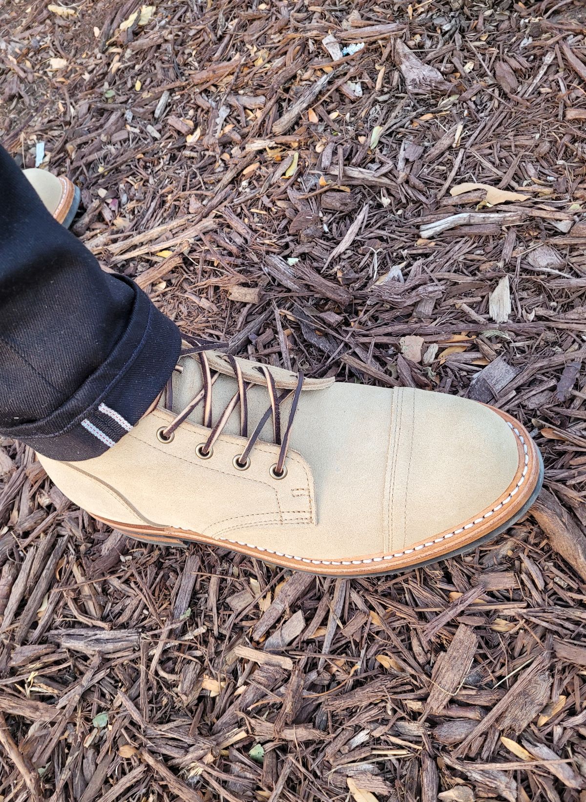 Photo by quantum_quetzal on November 3, 2022 of the Truman Service Boot in Tasman Leather Group Coyote Roughout.