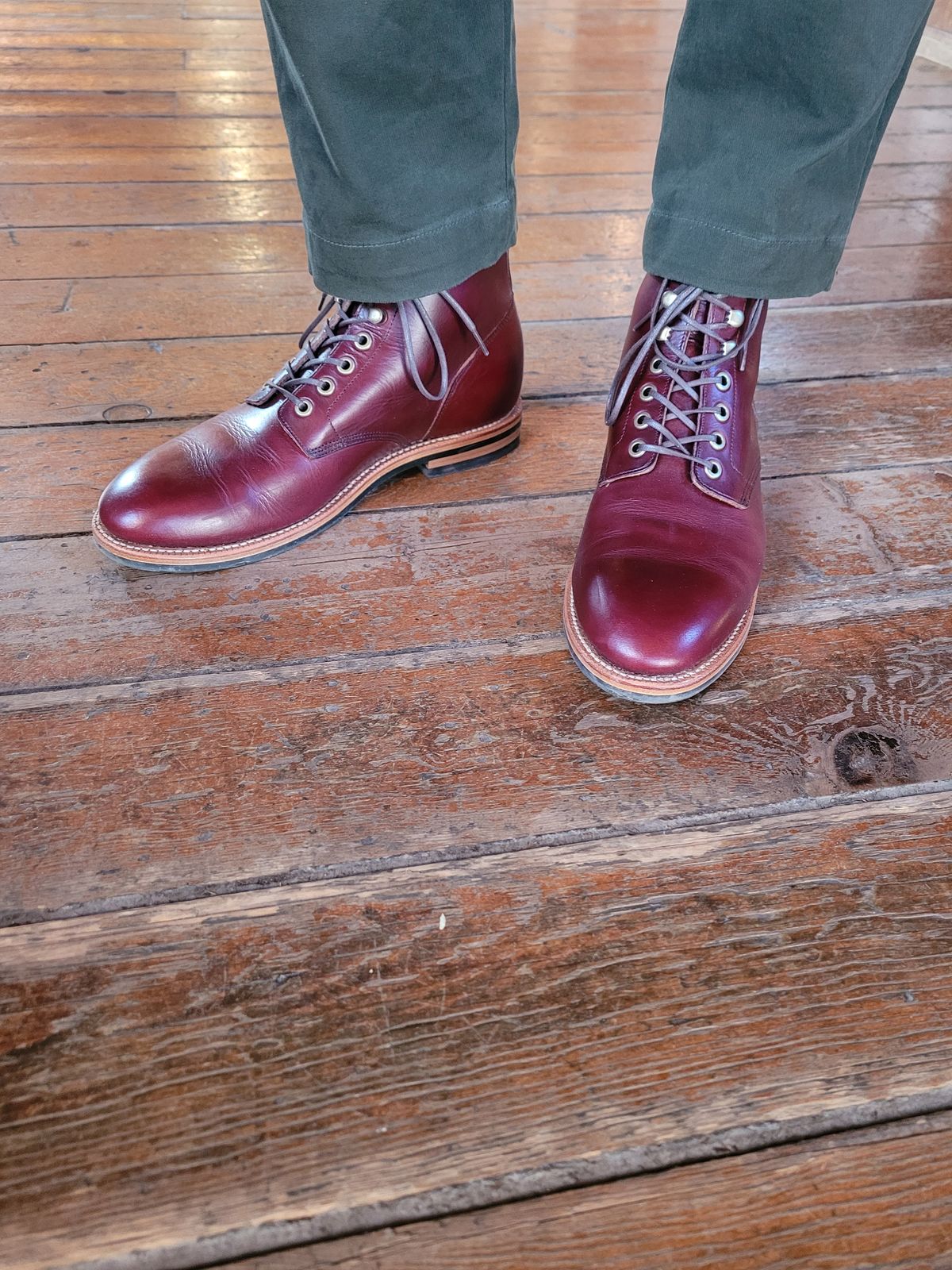 Photo by quantum_quetzal on November 30, 2024 of the Grant Stone Diesel Boot in Horween Color 8 Chromexcel.