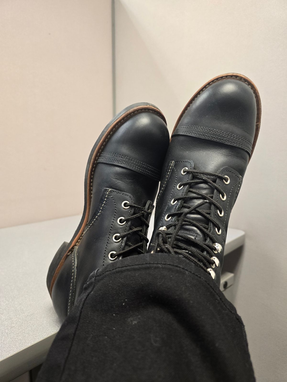 Photo by quantum_quetzal on April 15, 2026 of the Red Wing Iron Ranger in S.B. Foot Black Harness.