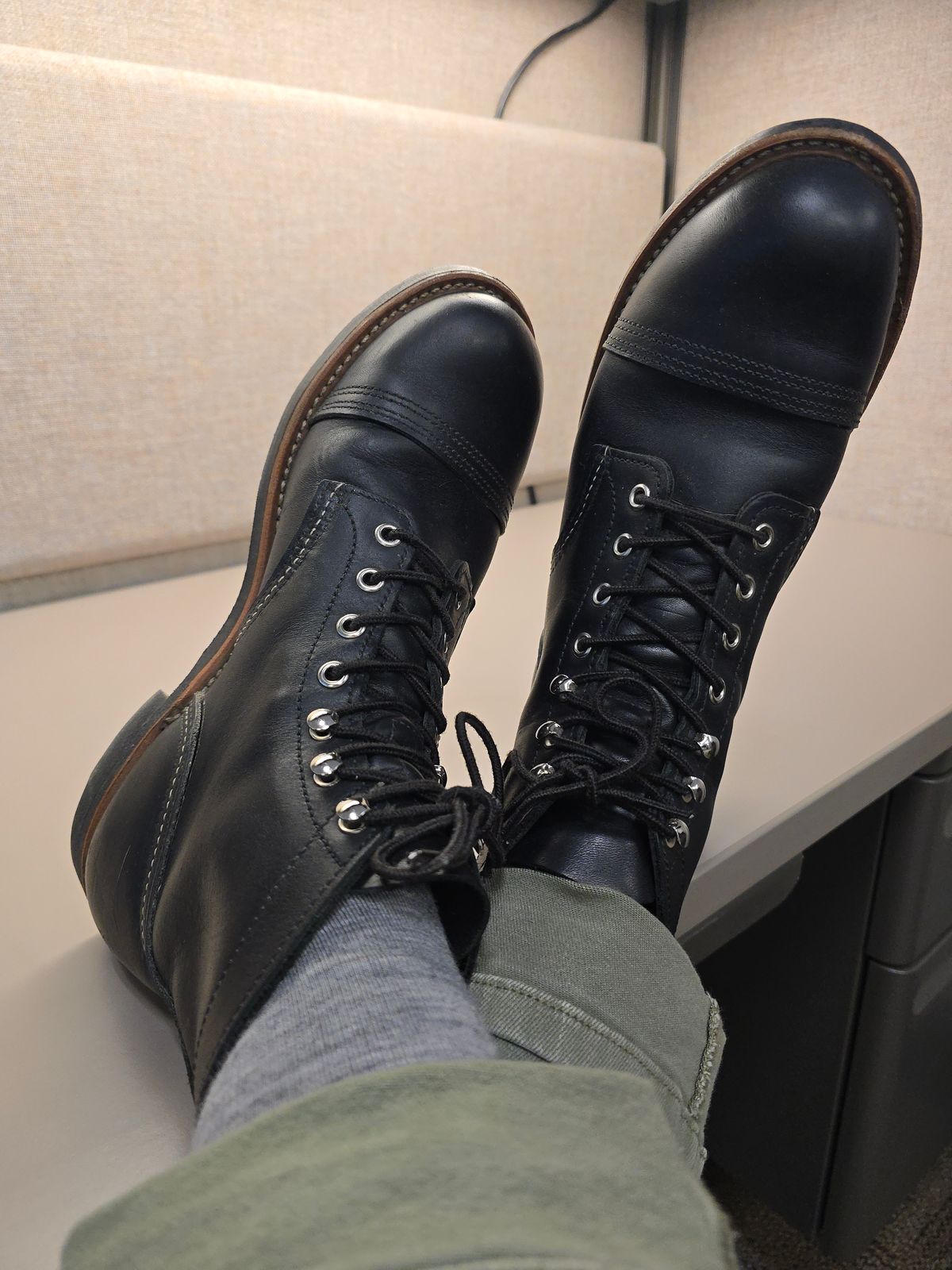 Photo by quantum_quetzal on April 30, 2026 of the Red Wing Iron Ranger in S.B. Foot Black Harness.