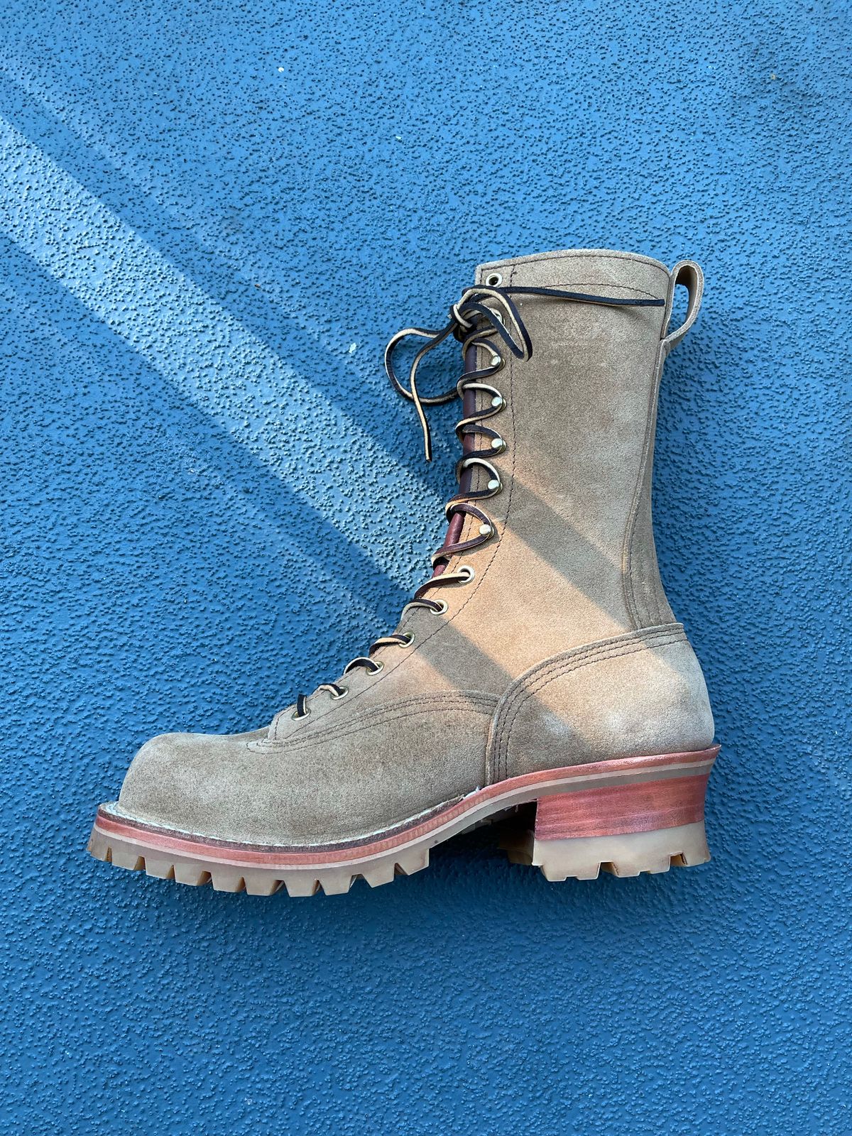 Photo by hetpaul on October 4, 2022 of the Nicks BuilderPro in Seidel 1964 Tan Roughout.