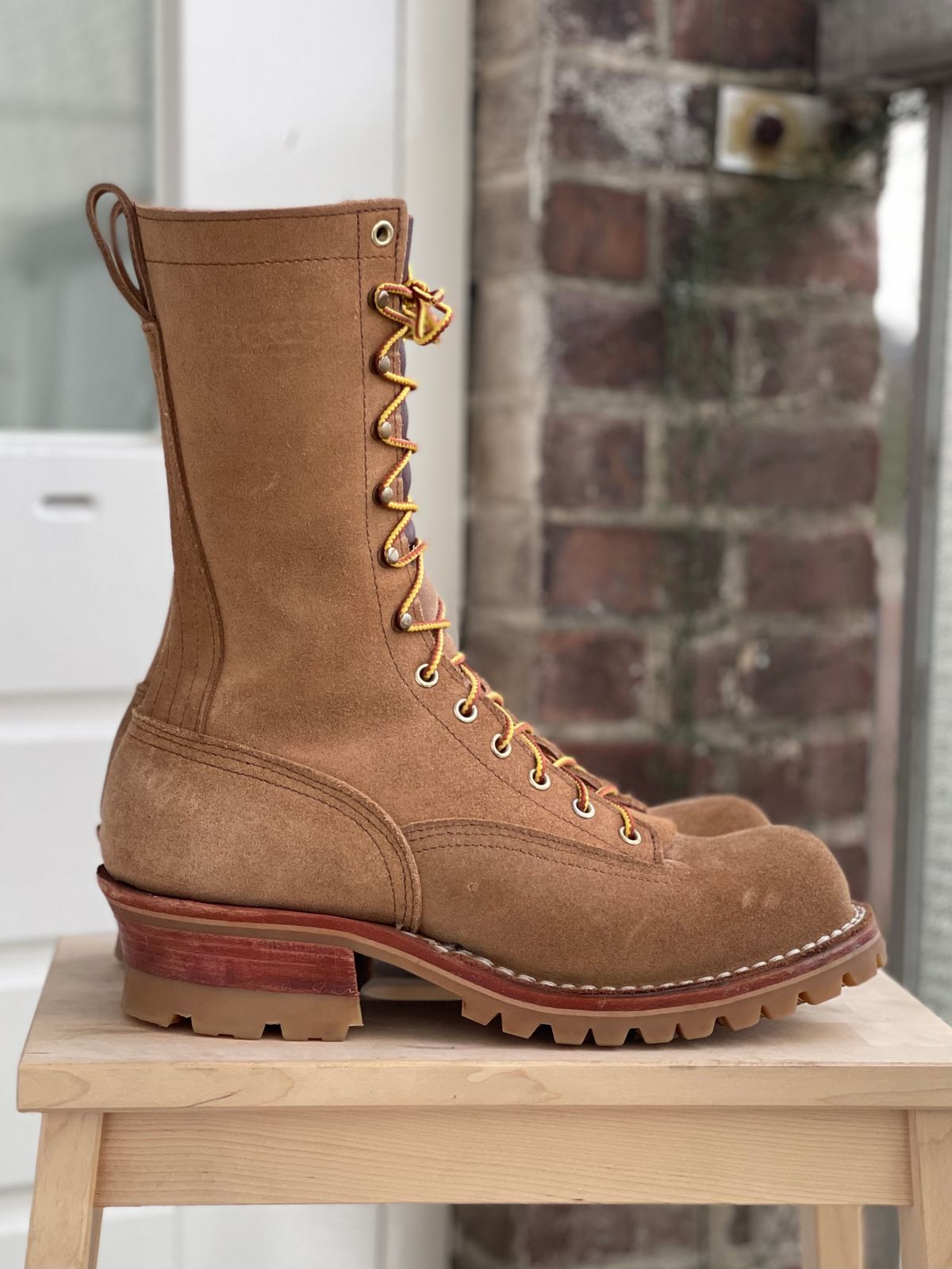 Photo by hetpaul on February 5, 2023 of the Nicks BuilderPro in Seidel 1964 Tan Roughout.