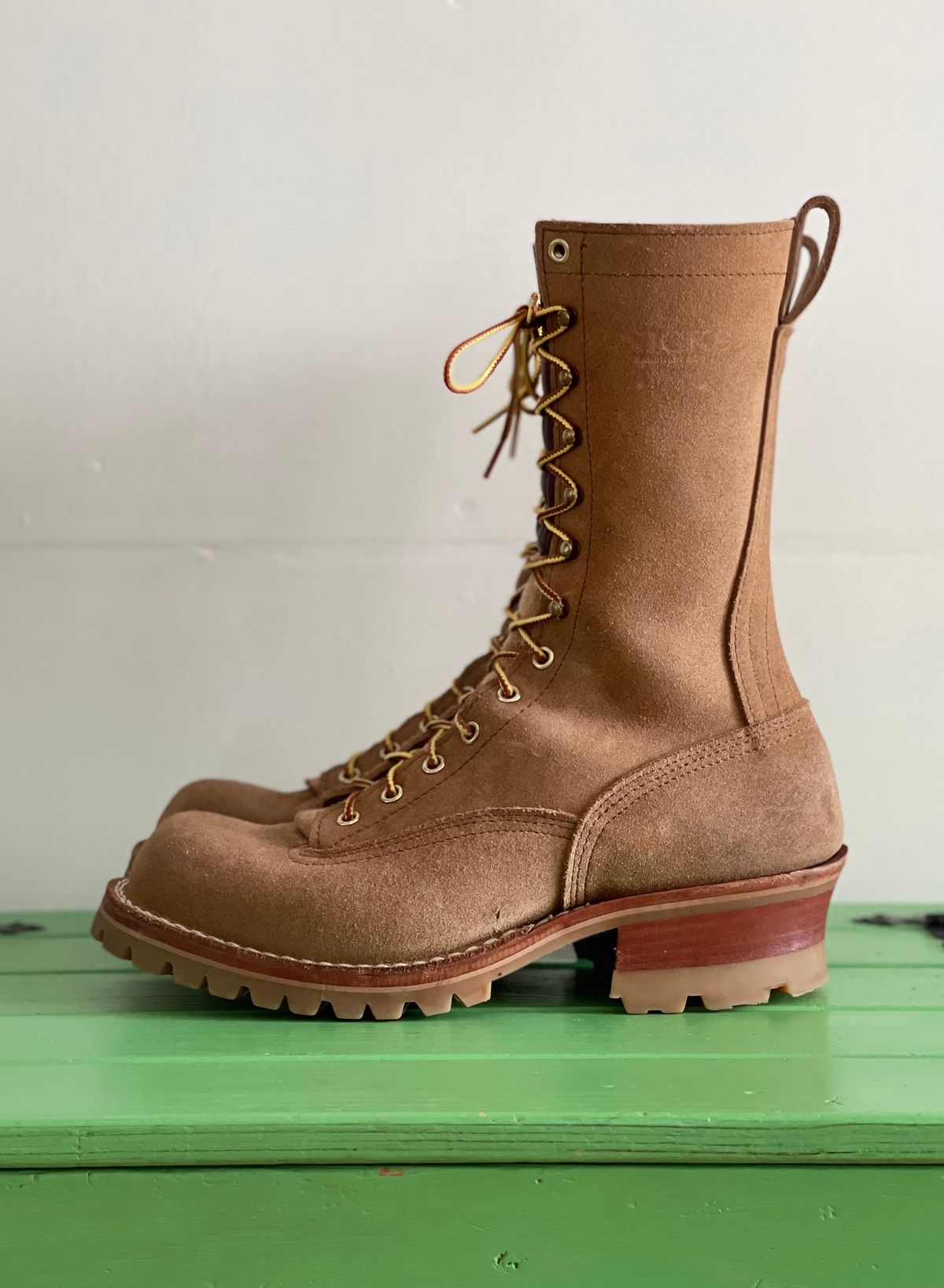 Photo by hetpaul on March 4, 2023 of the Nicks BuilderPro in Seidel 1964 Tan Roughout.