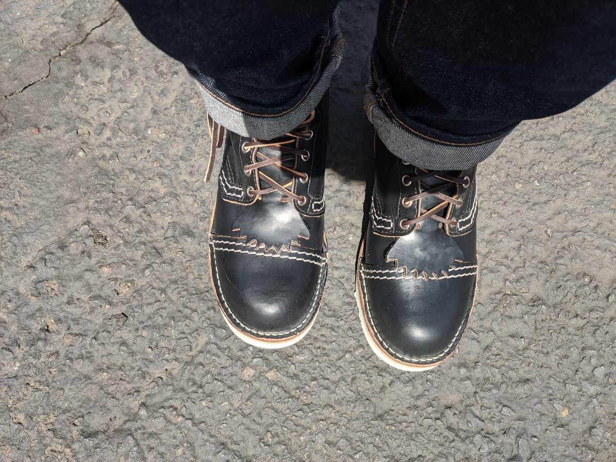 Photo by Coop on June 15, 2024 of the Wesco Jobmaster in Horween Black Chromexcel.