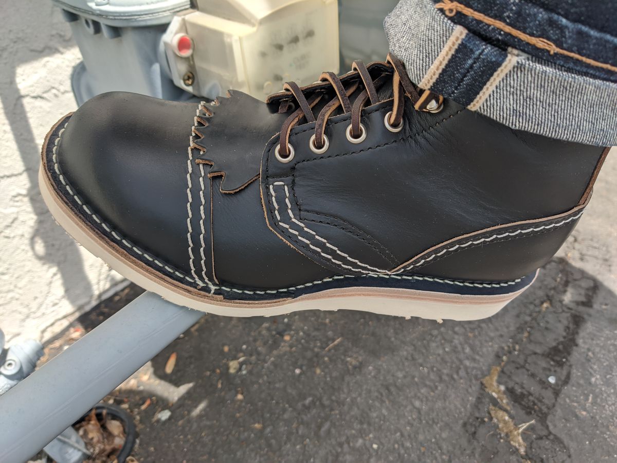 Photo by Coop on June 15, 2024 of the Wesco Jobmaster in Horween Black Chromexcel.