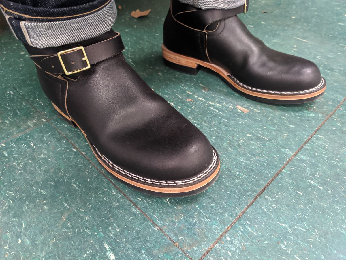 Photo by Coop on January 31, 2024 of the Nicks Vintage Engineer in Horween Black Waxed Flesh.