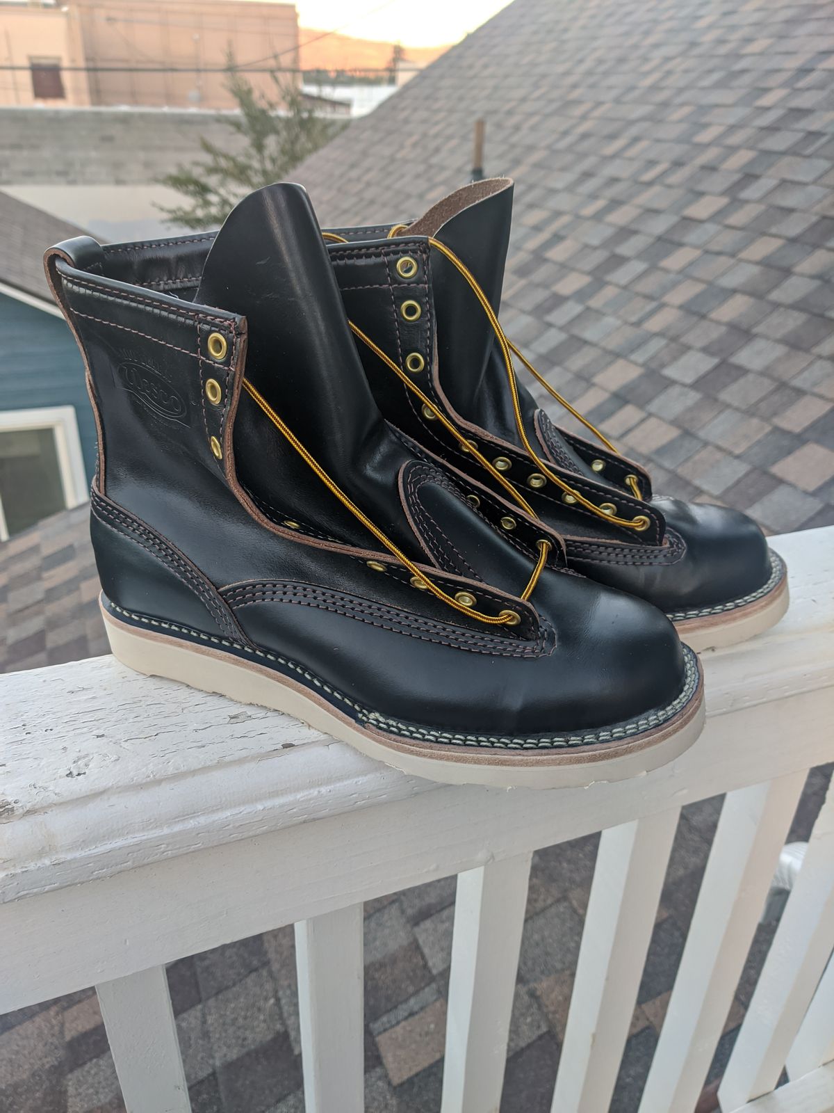 Photo by Coop on October 6, 2023 of the Wesco Jobmaster in Horween Black Chromexcel Horsehide.
