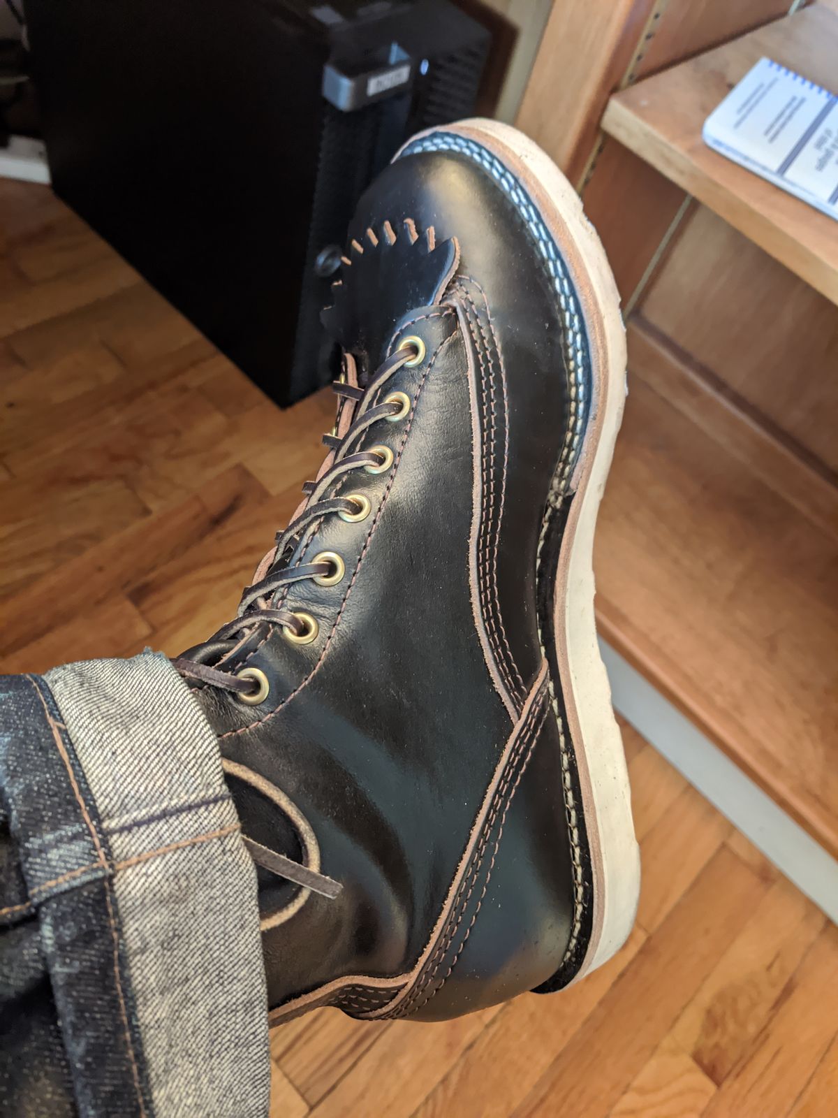 Photo by Coop on October 10, 2023 of the Wesco Jobmaster in Horween Black Chromexcel Horsehide.