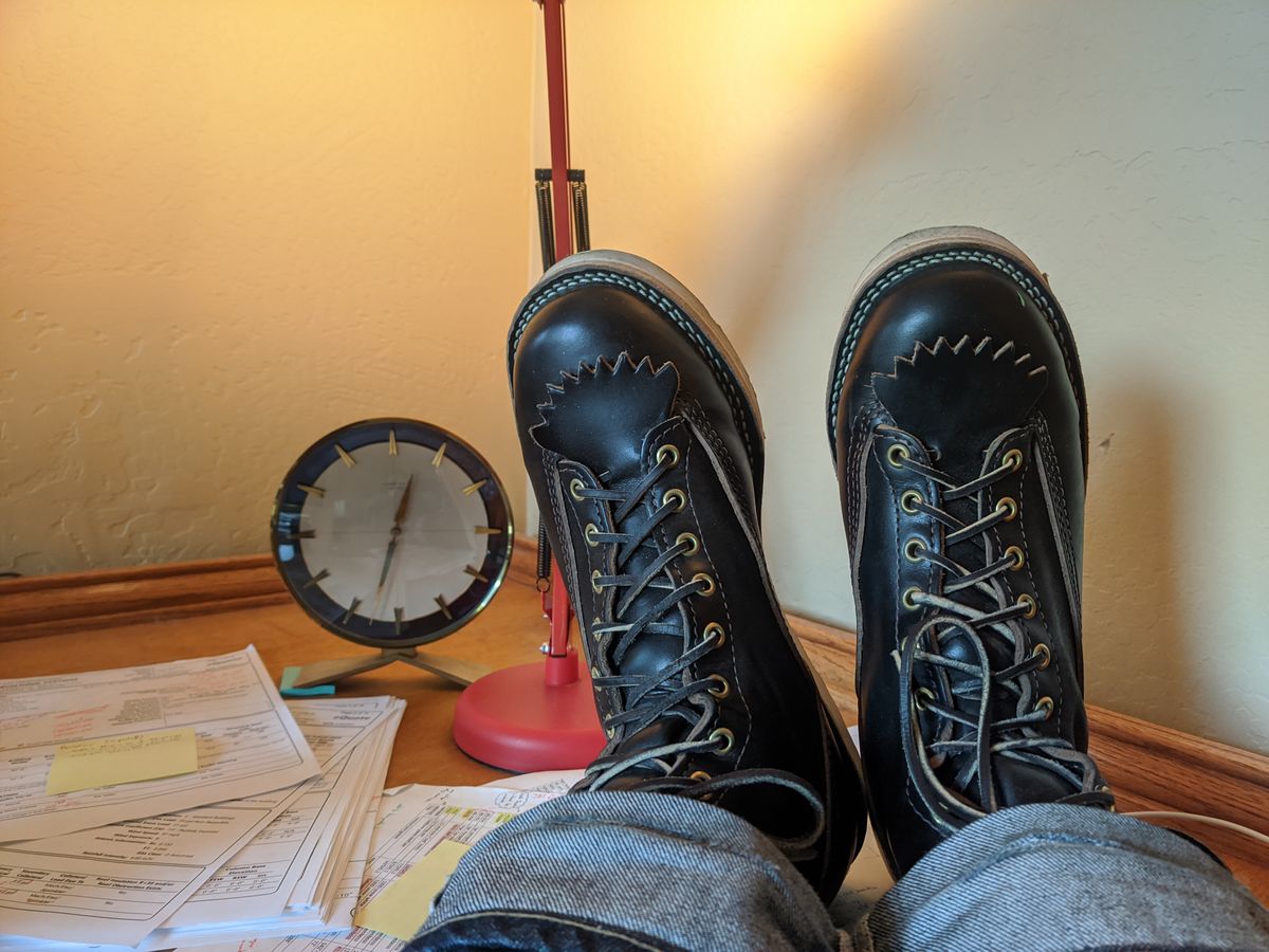 Photo by Coop on October 12, 2023 of the Wesco Jobmaster in Horween Black Chromexcel Horsehide.