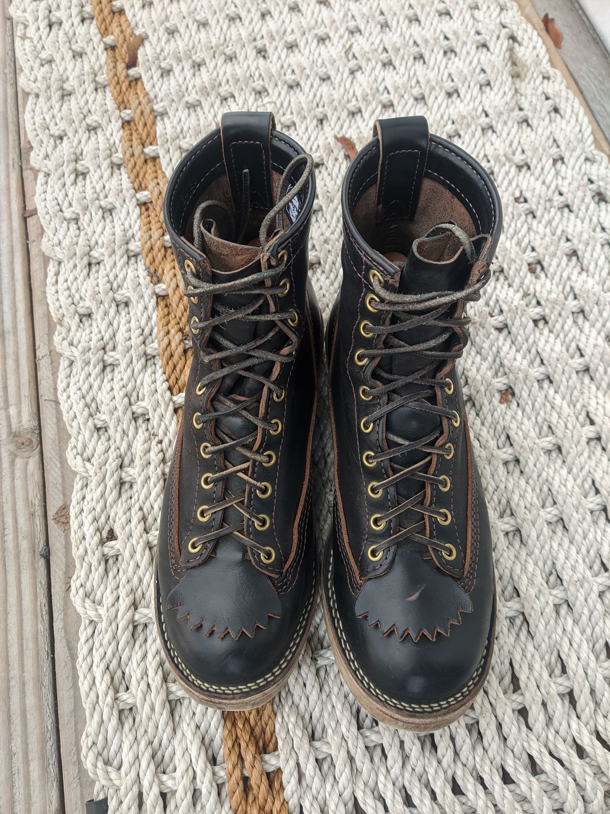 Photo by Coop on January 2, 2024 of the Wesco Jobmaster in Horween Black Chromexcel Horsehide.