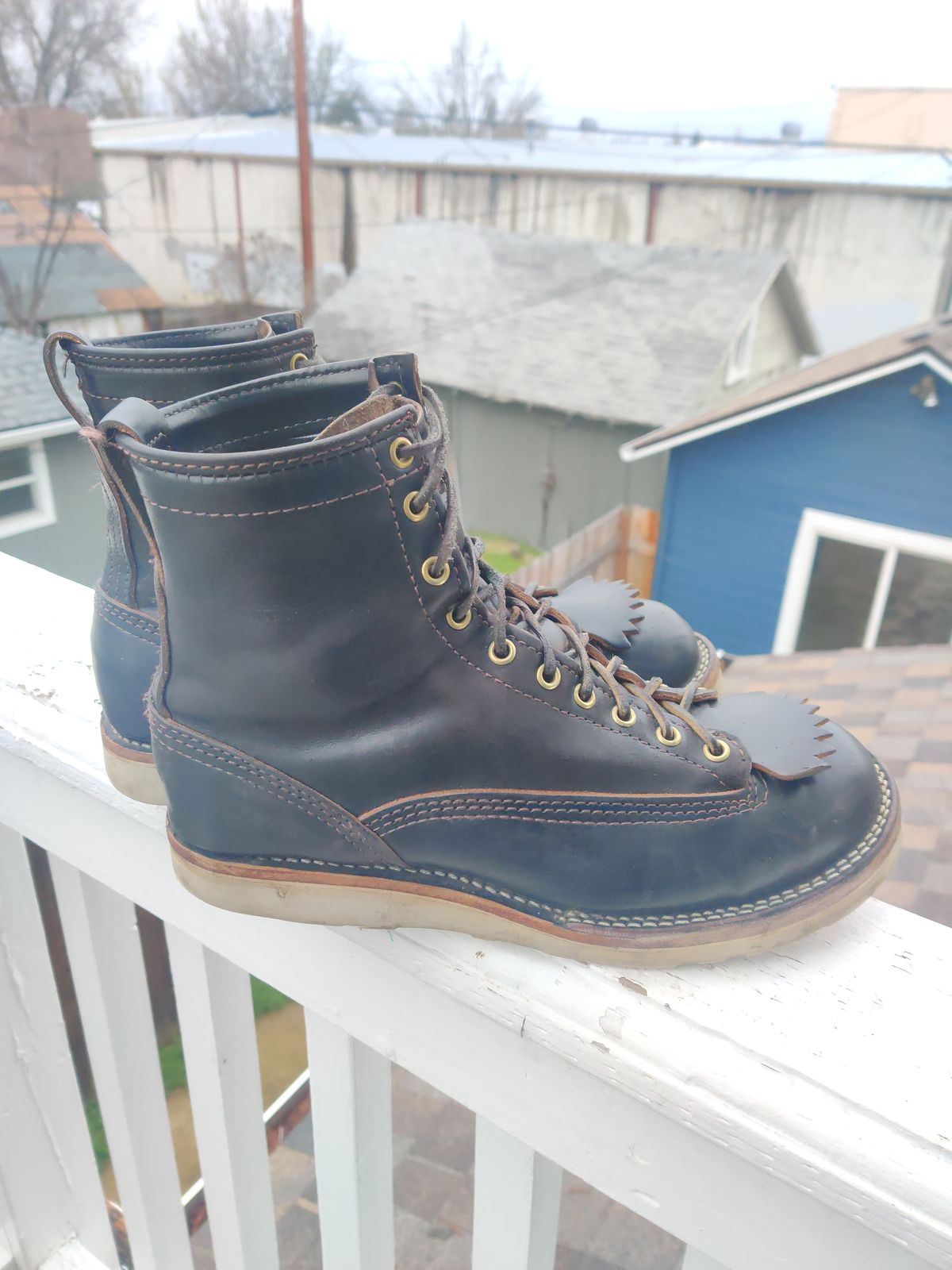 Photo by Coop on March 5, 2024 of the Wesco Jobmaster in Horween Black Chromexcel Horsehide.