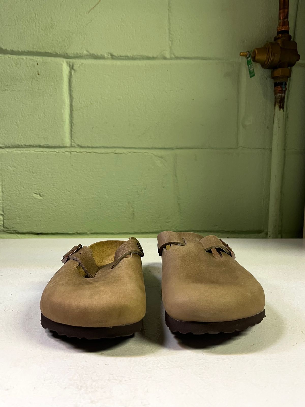 Photo by SoggySwanSongs on October 5, 2022 of the Birkenstock Boston in Tobacco Brown Oiled Leather.