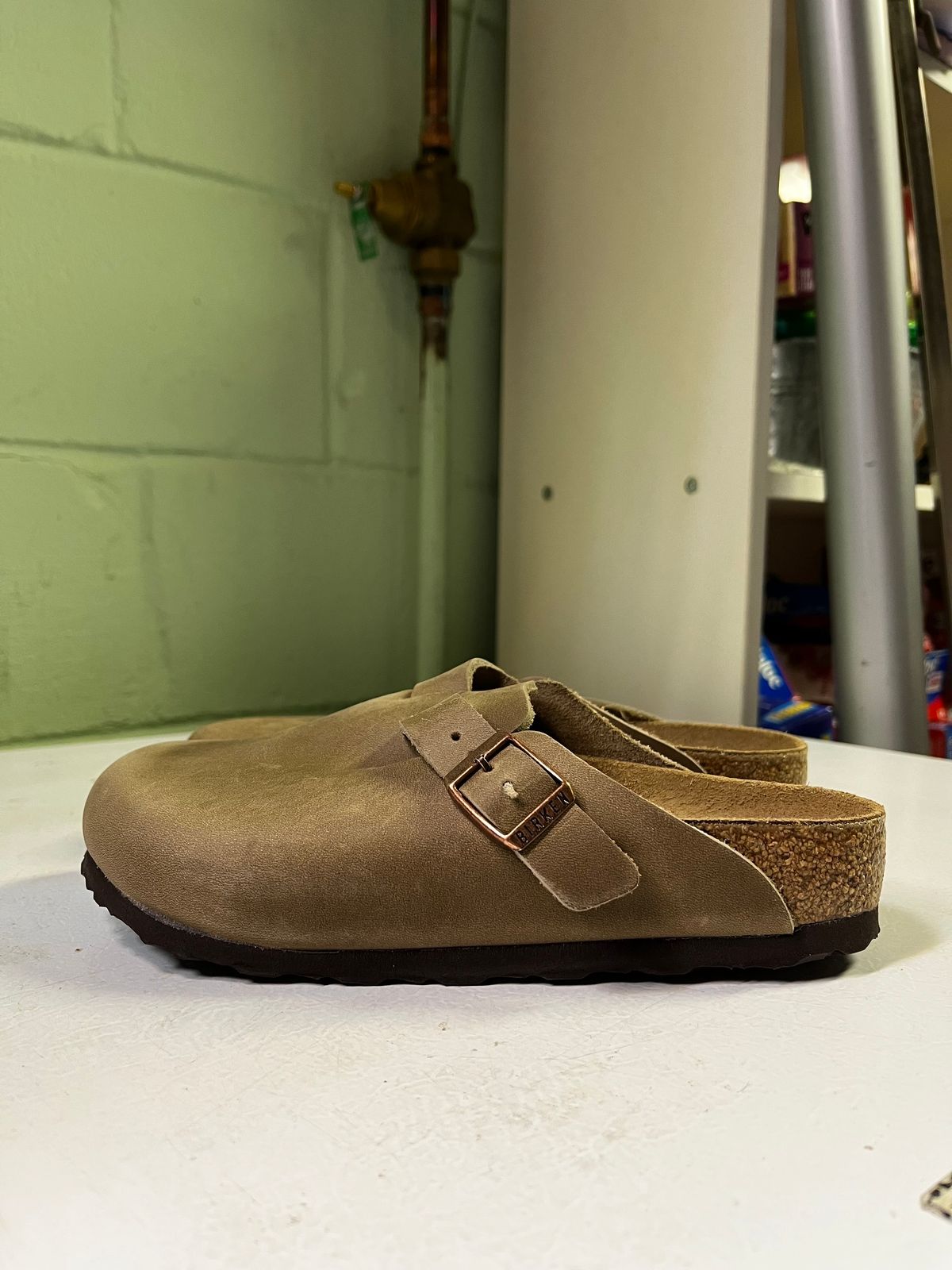 Photo by SoggySwanSongs on October 5, 2022 of the Birkenstock Boston in Tobacco Brown Oiled Leather.