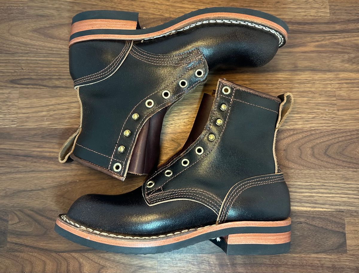 Photo by mwanni on October 3, 2023 of the Nicks Falcon in Horween Dark Brown Waxed Flesh.