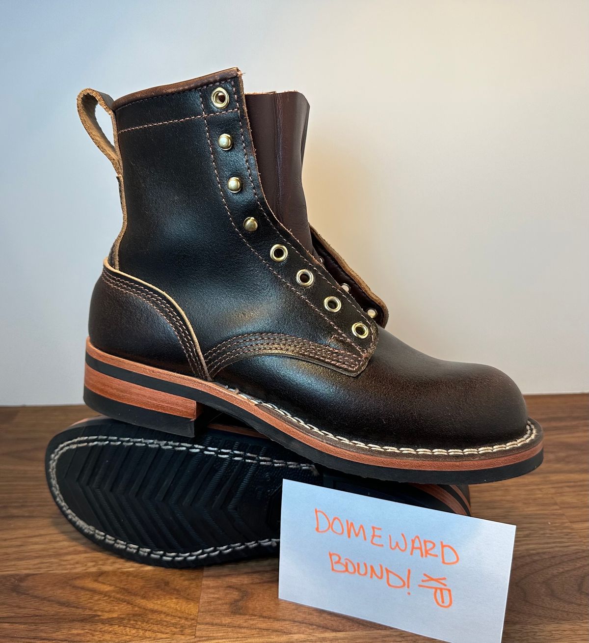 Photo by mwanni on October 3, 2023 of the Nicks Falcon in Horween Dark Brown Waxed Flesh.