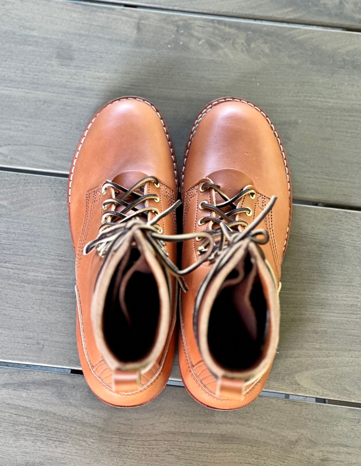 Photo by eliwooten on October 1, 2023 of the Nicks DomePro in Wickett & Craig Tan English Bridle.