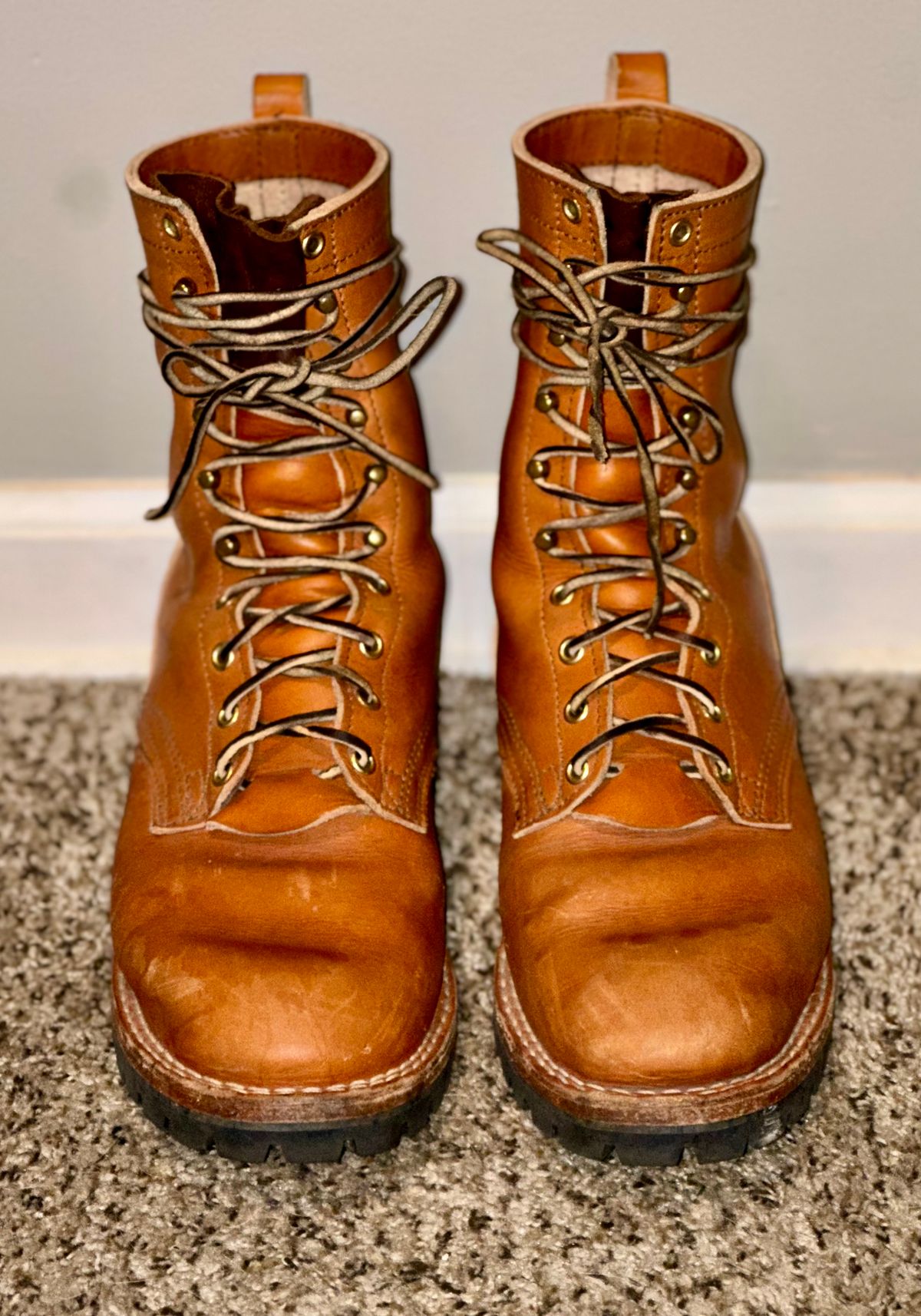 Photo by eliwooten on November 8, 2023 of the Nicks DomePro in Wickett & Craig Tan English Bridle.