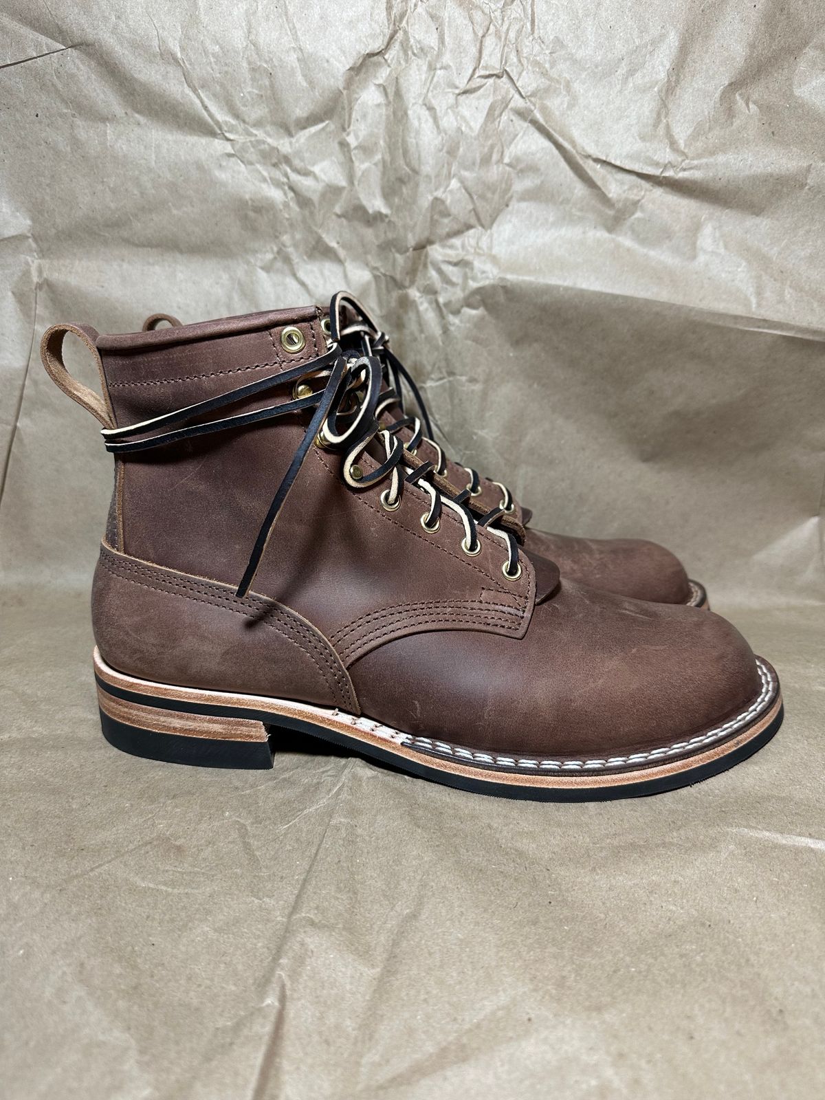 Photo by scuba.rawb on October 1, 2023 of the Nicks Falcon in Horween Whiskey Predator.
