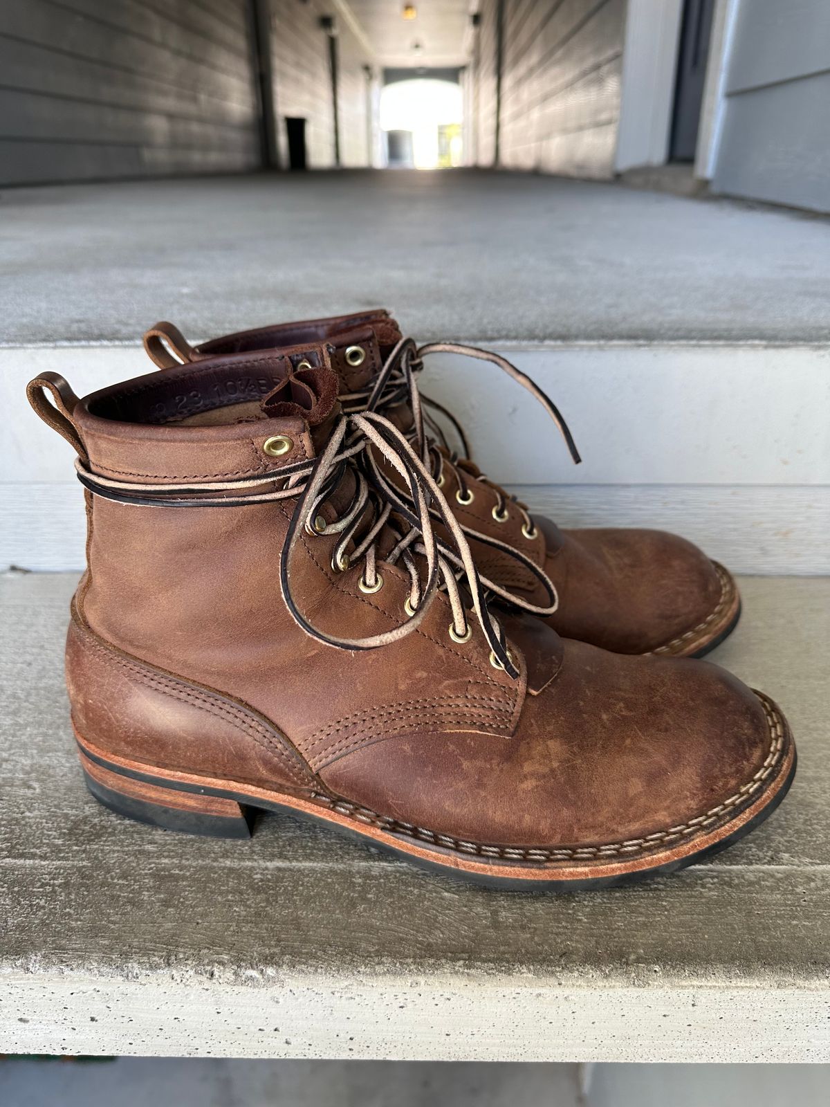 Photo by scuba.rawb on November 1, 2023 of the Nicks Falcon in Horween Whiskey Predator.