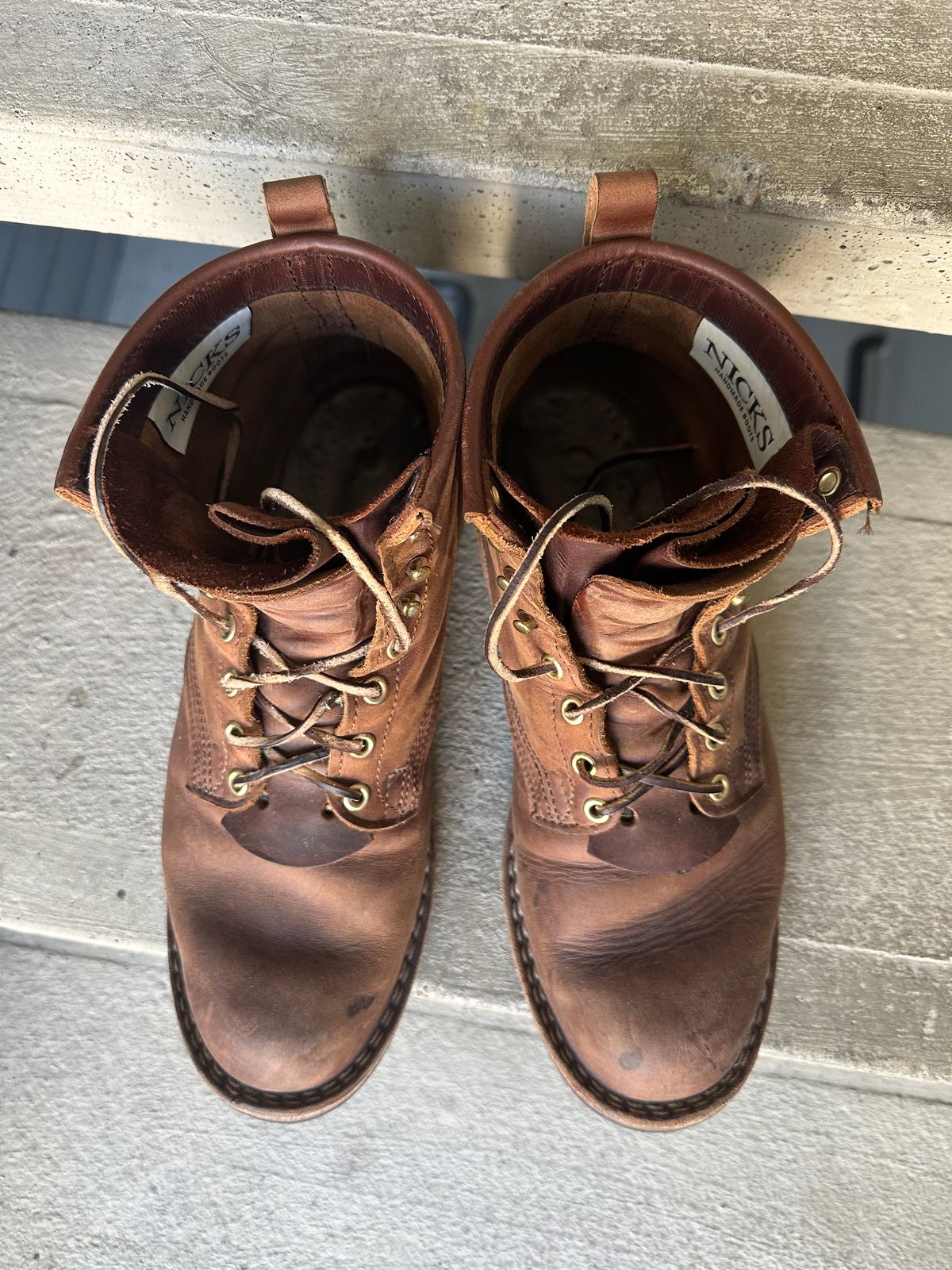 Photo by scuba.rawb on March 5, 2024 of the Nicks Falcon in Horween Whiskey Predator.