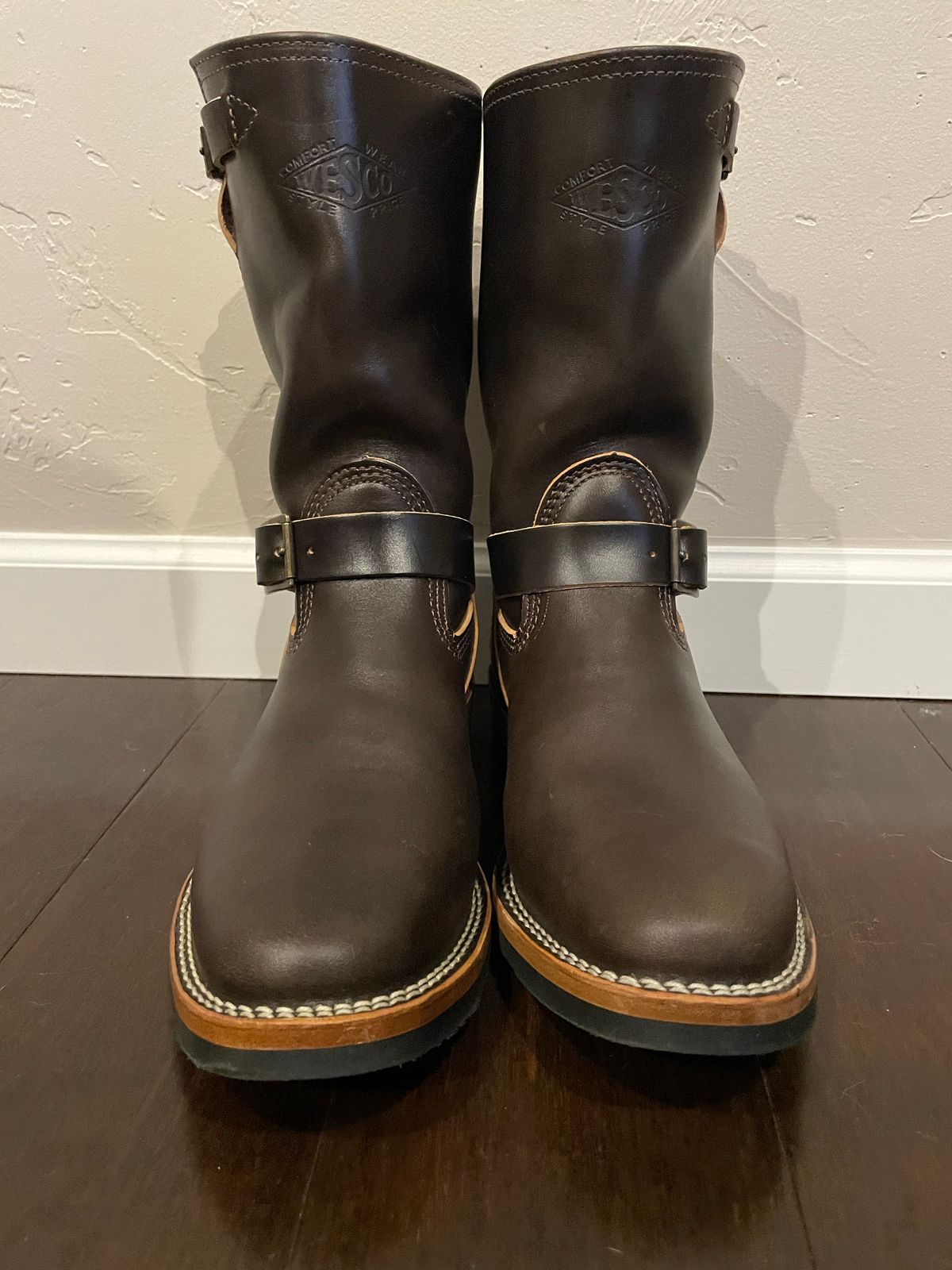 Photo by Bootstrap on November 9, 2022 of the Wesco Mister Lou in Maryam T. Moro Horsebutt.