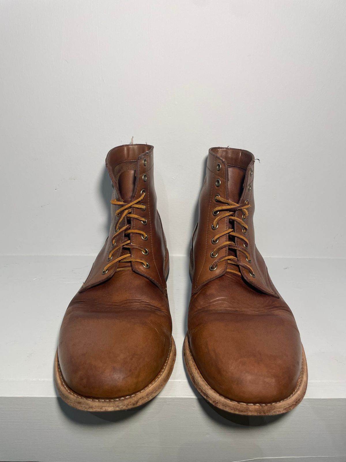 Photo by bawls on April 4, 2024 of the Oak Street Bootmakers Trench Boot in Horween Natural Chromexcel.